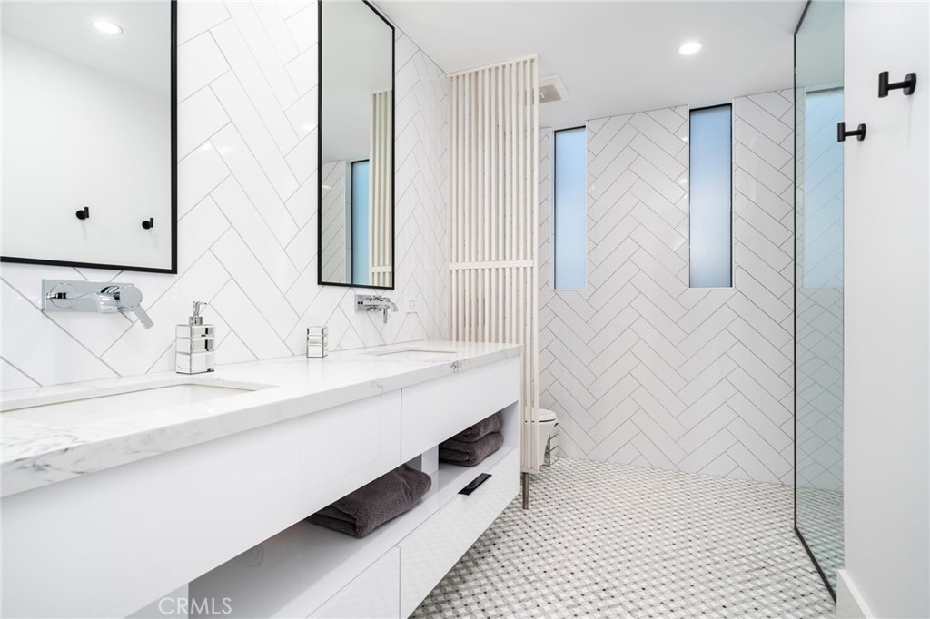 25 Clancy Lane Estates