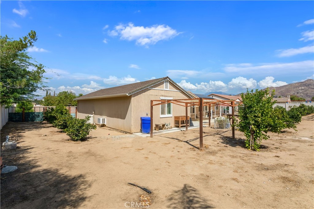 275 Mahogany Street