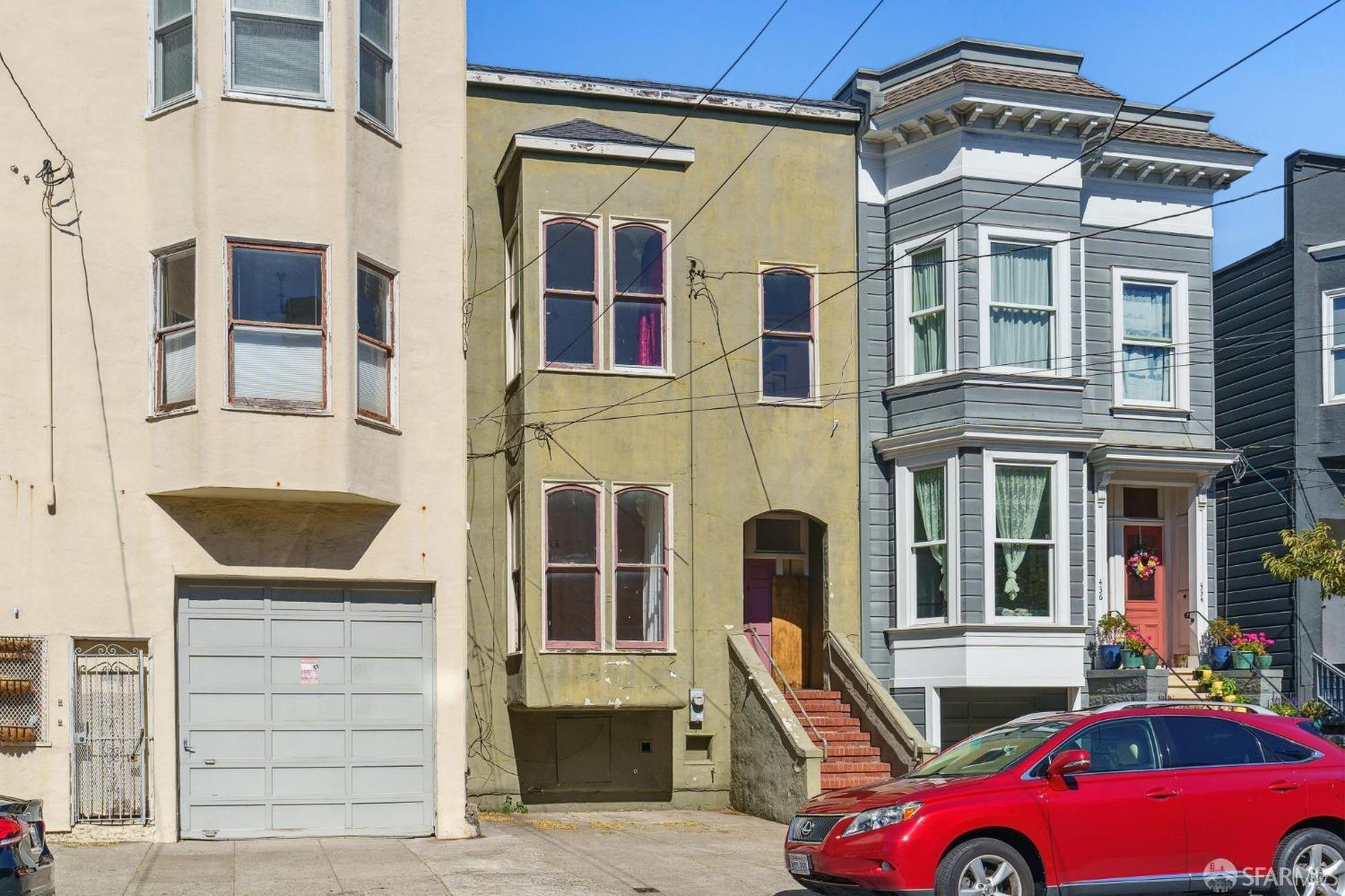 440 Waller Street