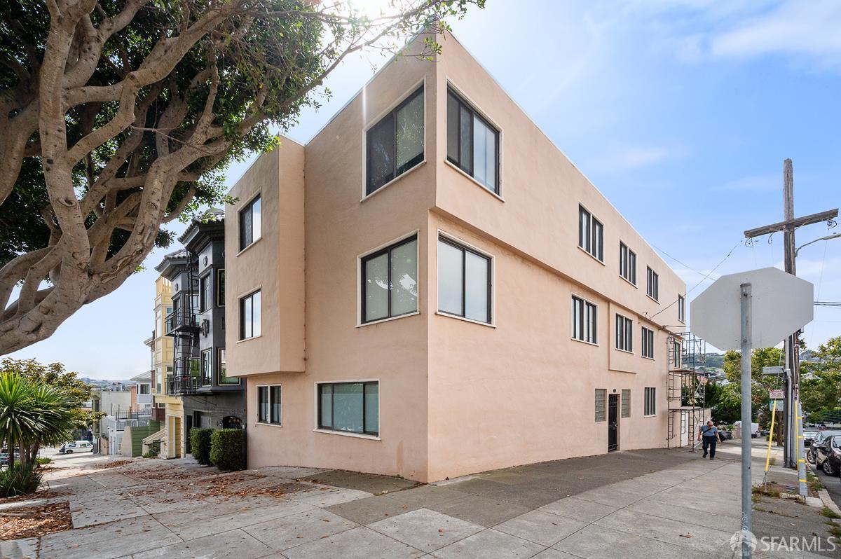 1 Clipper Street