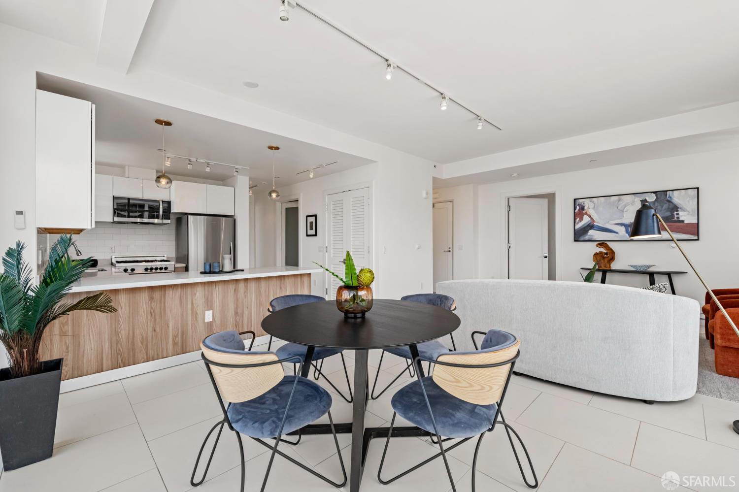 1868 Van Ness Avenue # 502