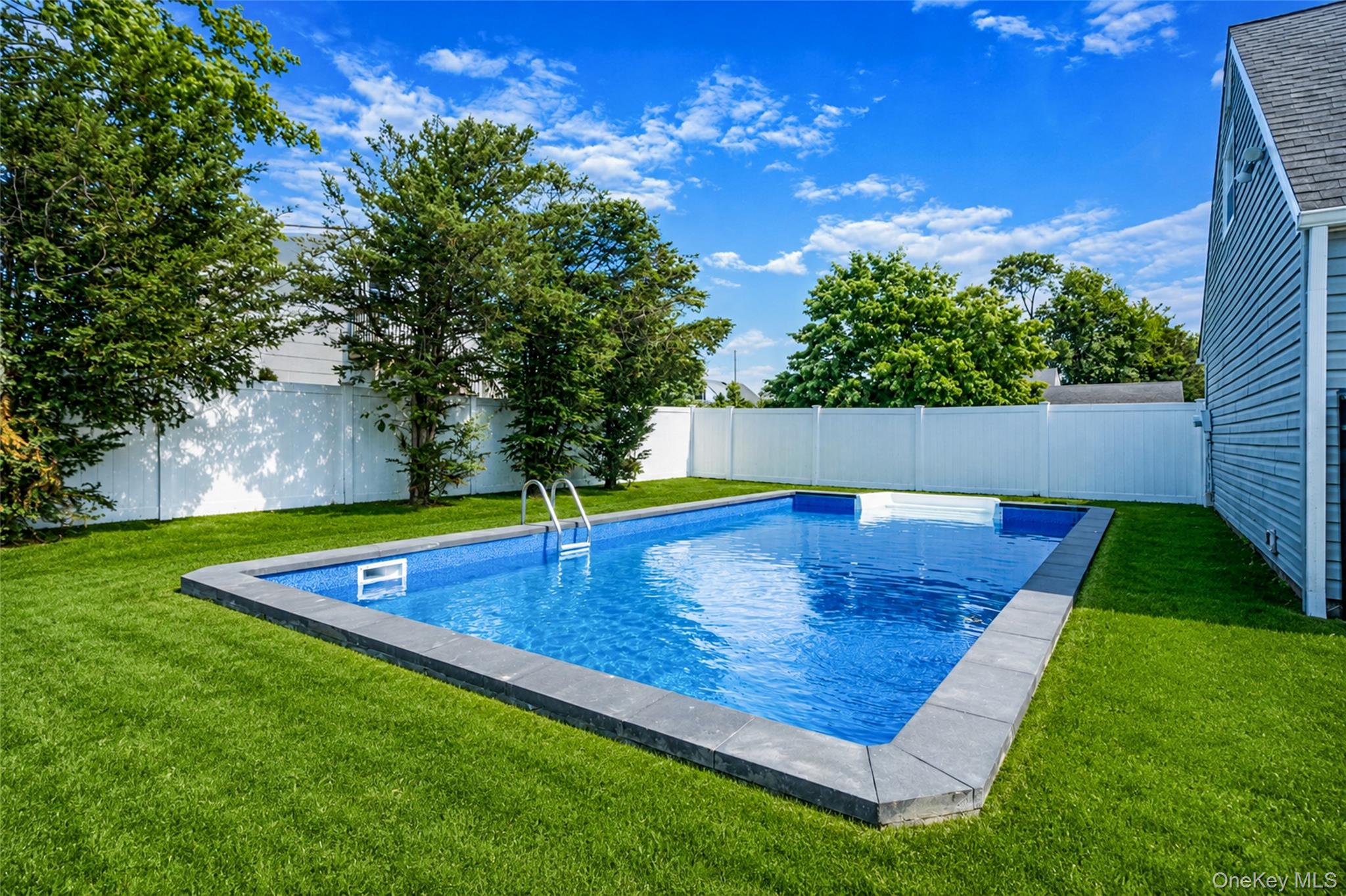 29 Pitchpine Place