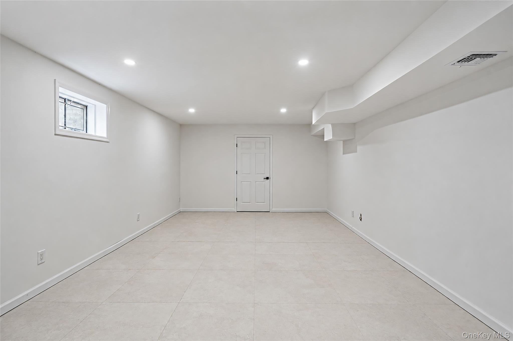 17 Esplanade Drive