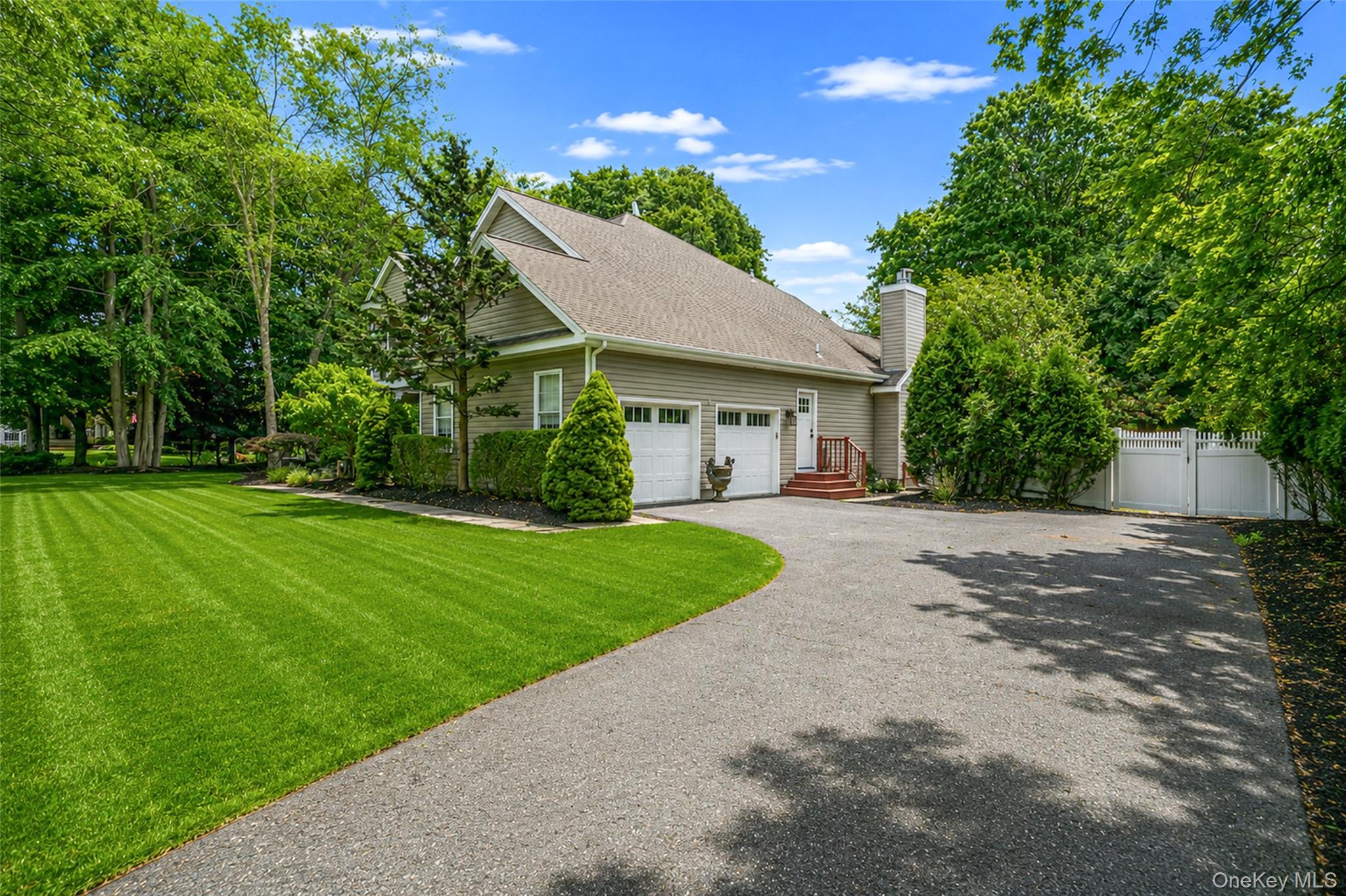 17 Esplanade Drive