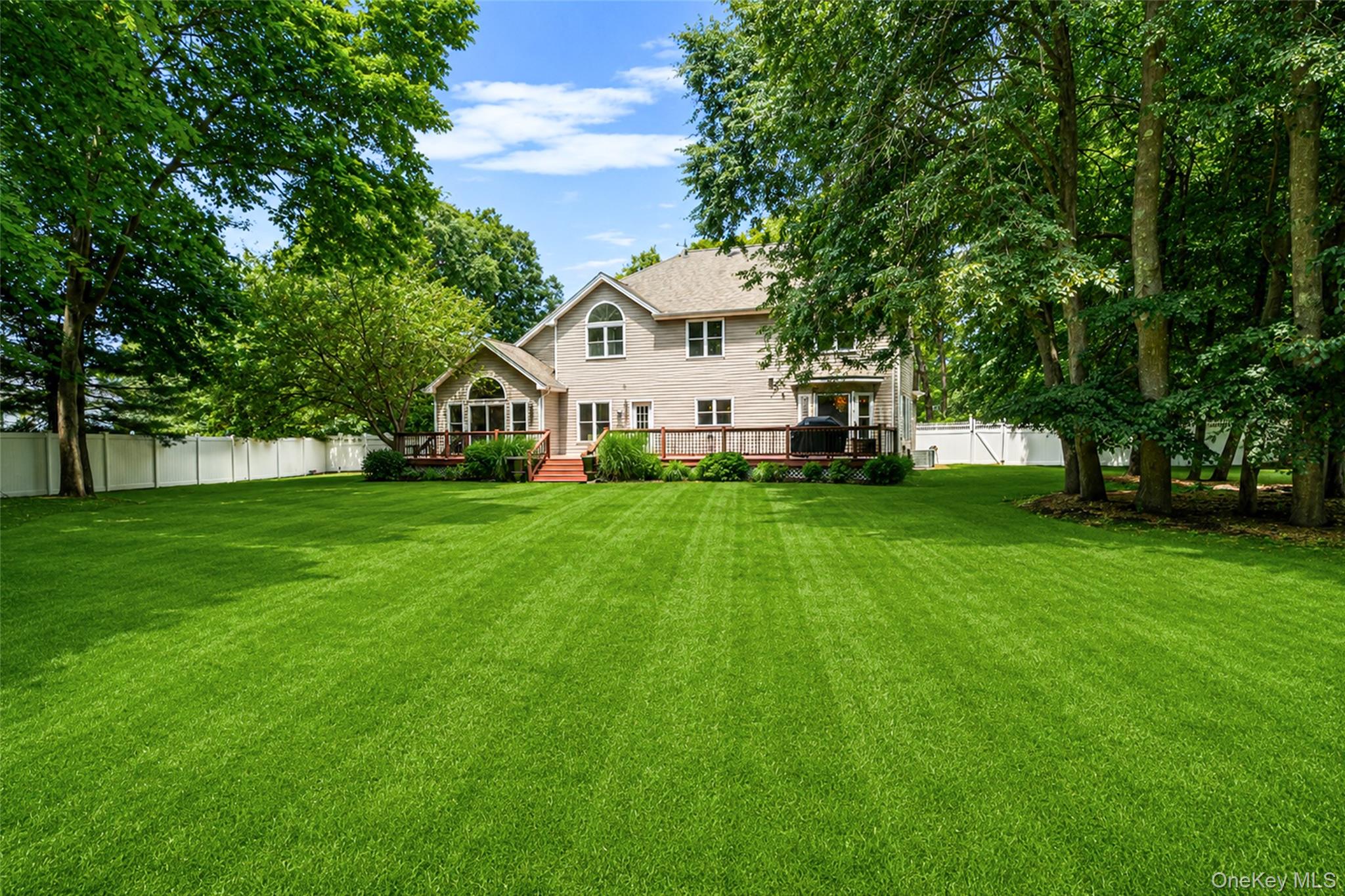 17 Esplanade Drive