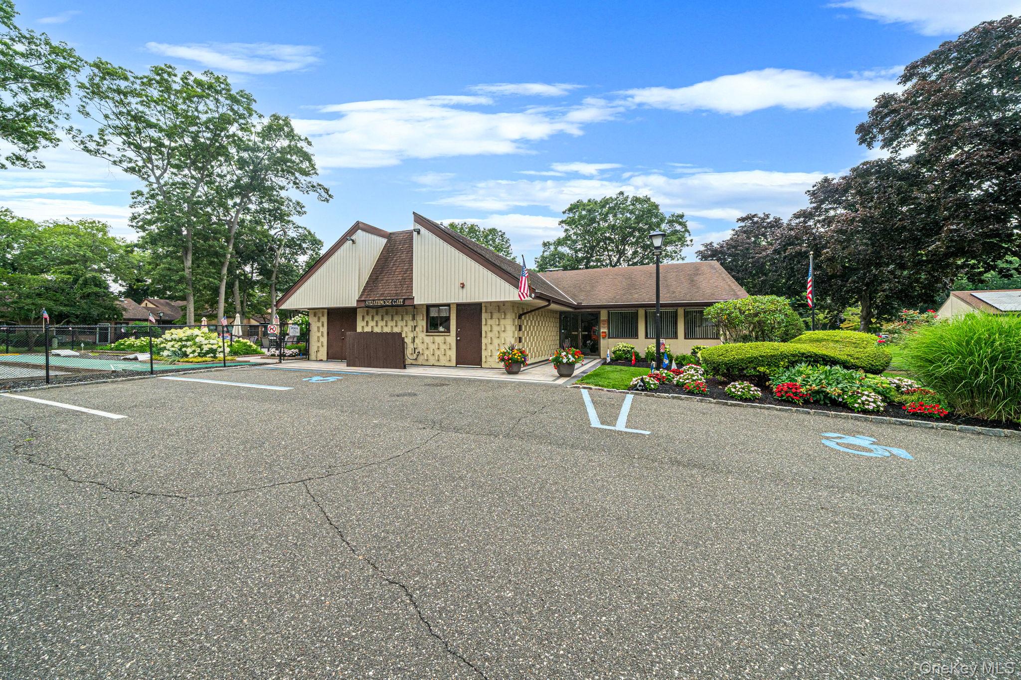 194 Strathmore Gate Drive