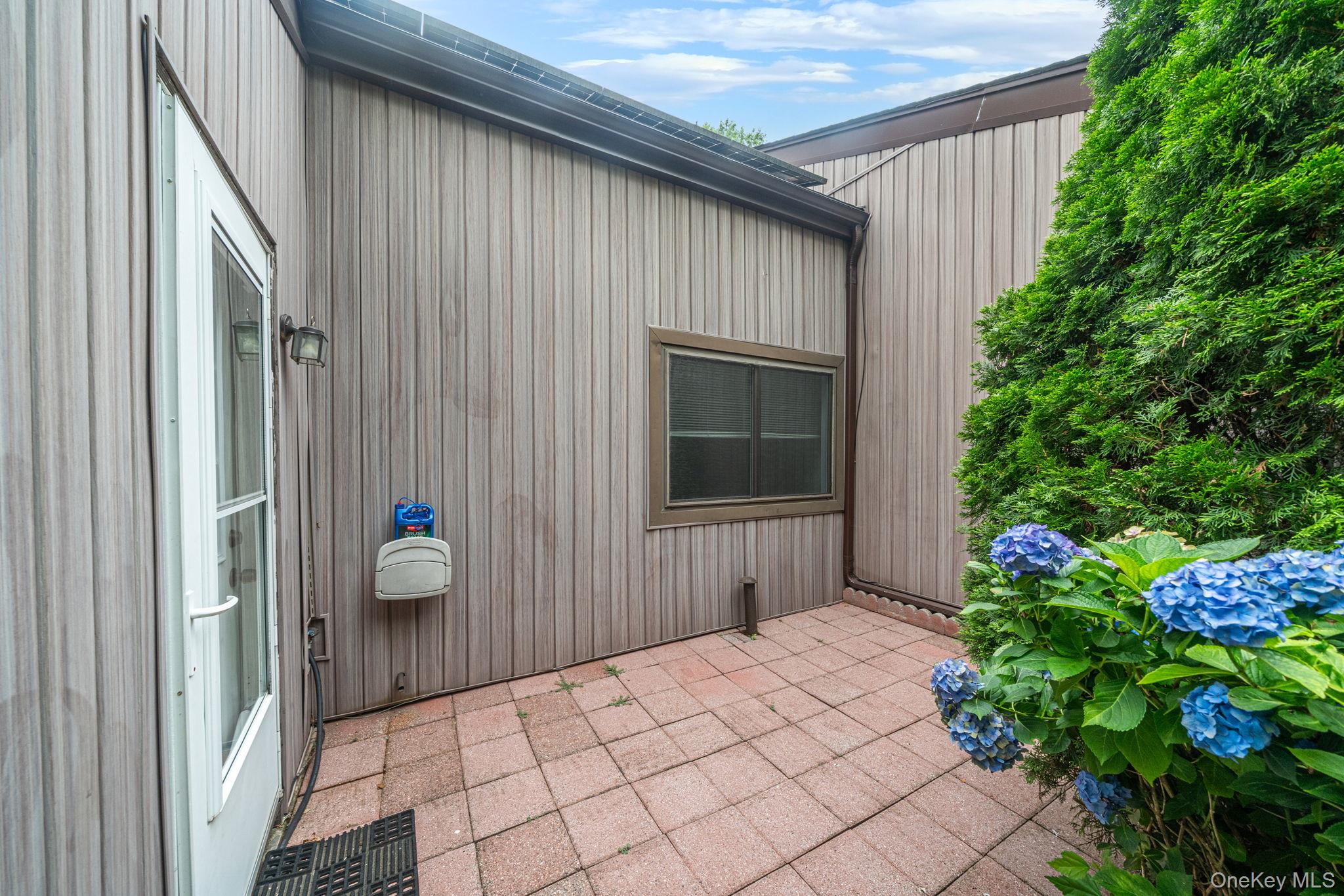 194 Strathmore Gate Drive