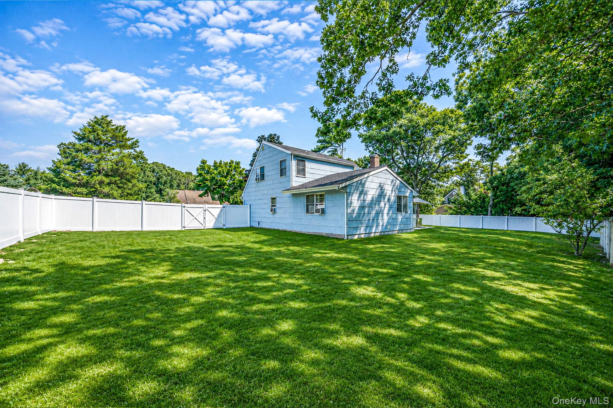 688 Hawkins Road E