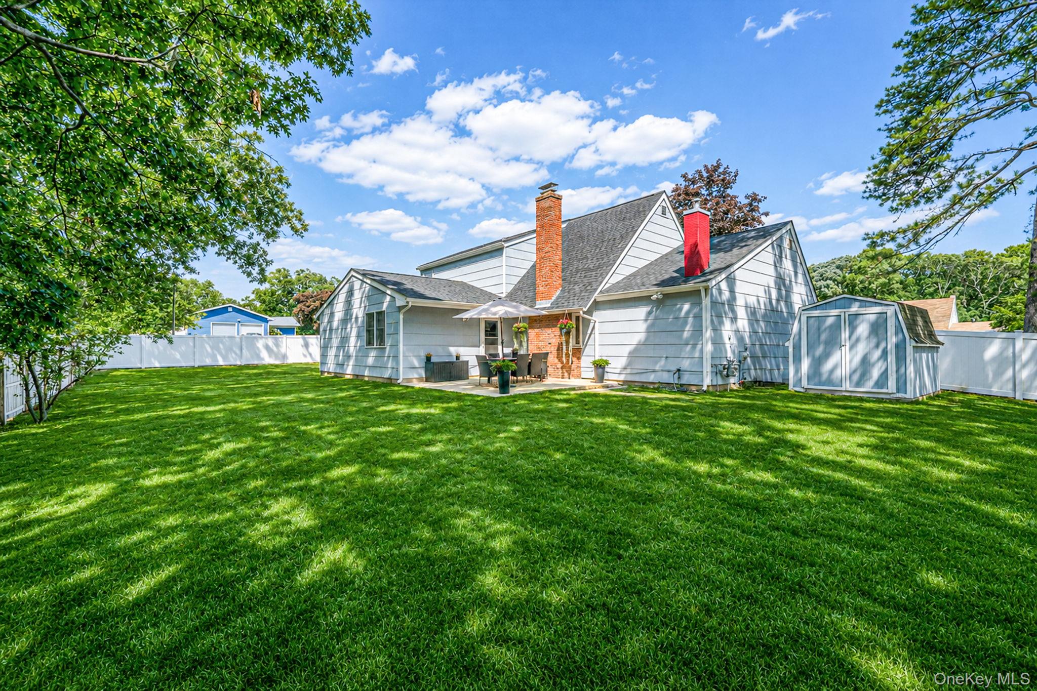 688 Hawkins Road E