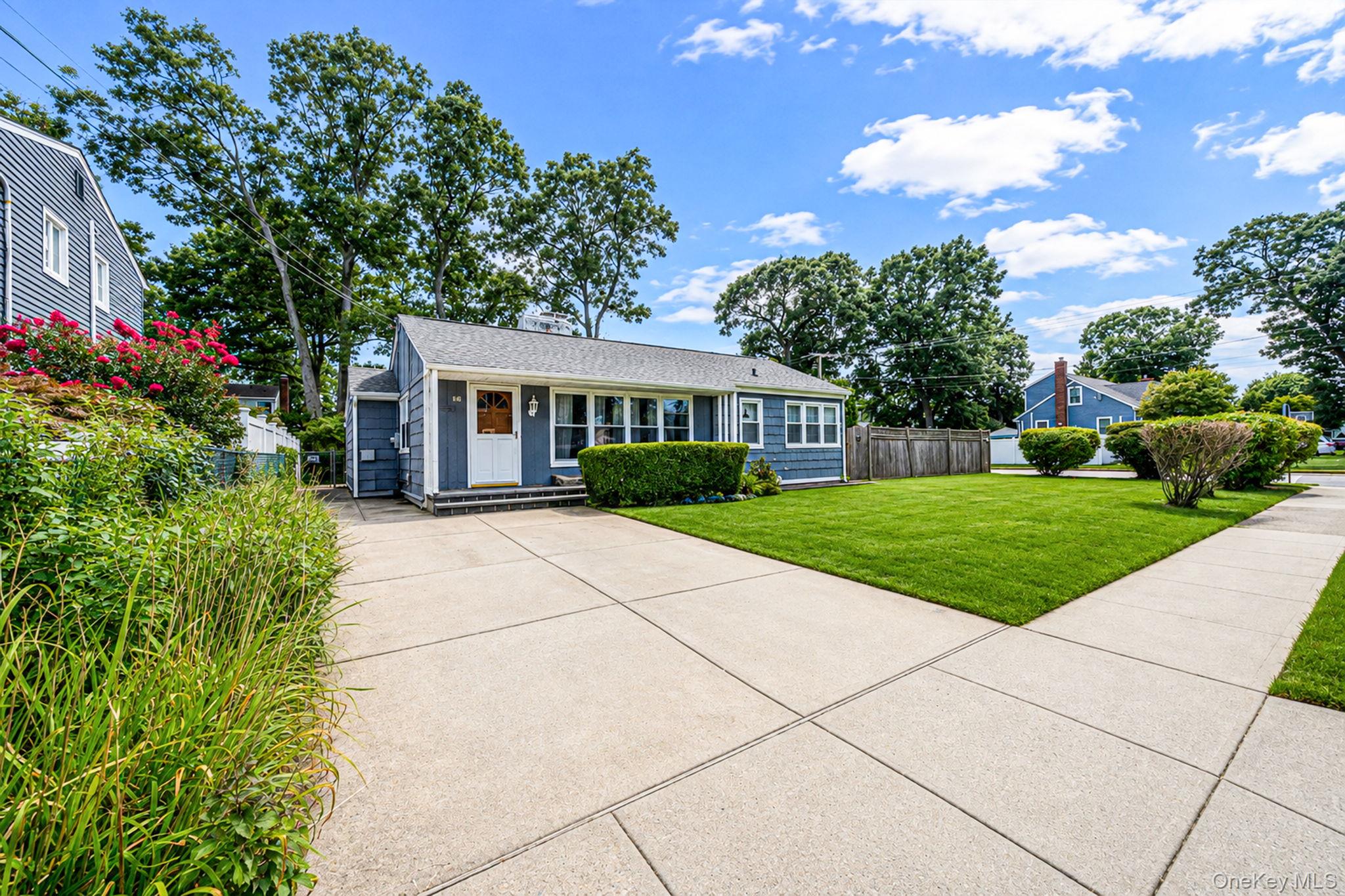 92 Parkhill Avenue