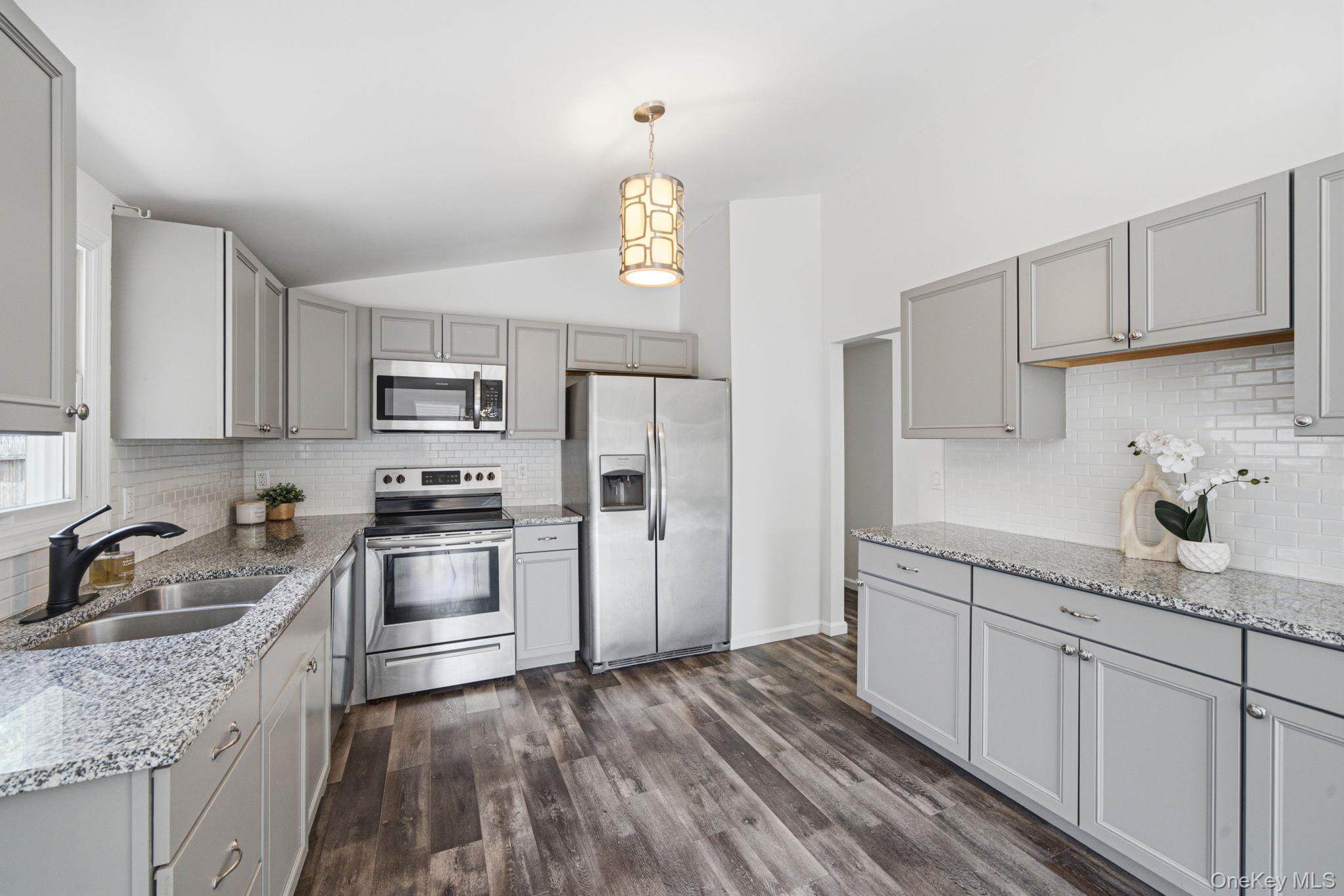 28 Ashwood Drive