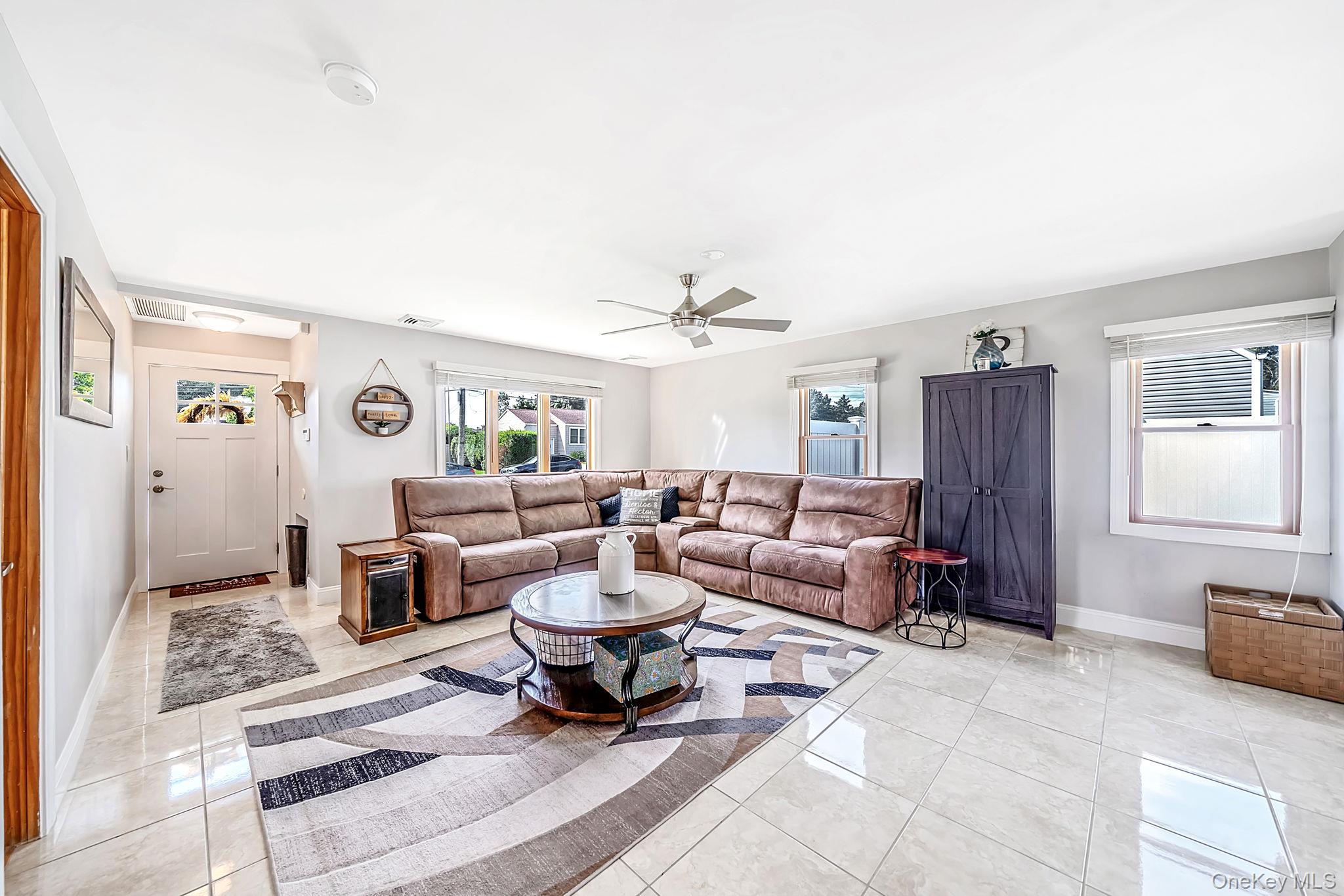 525 Secatogue Avenue