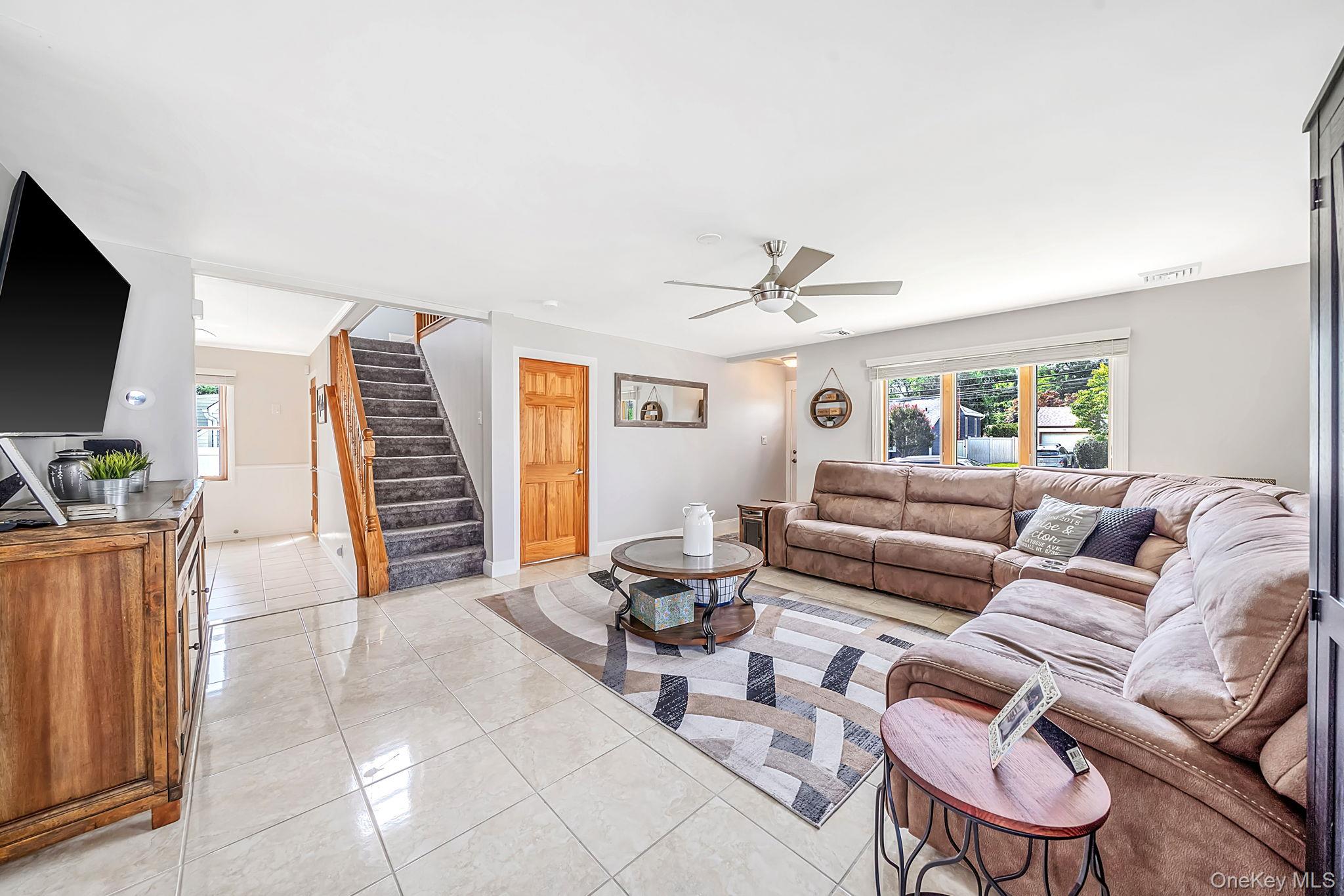 525 Secatogue Avenue