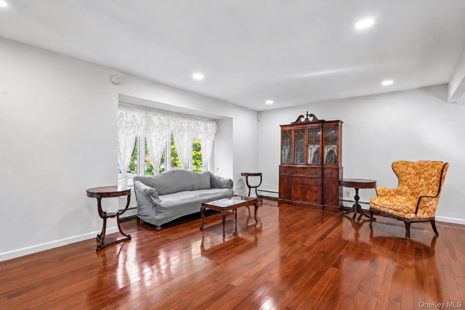 26 Falcon Drive