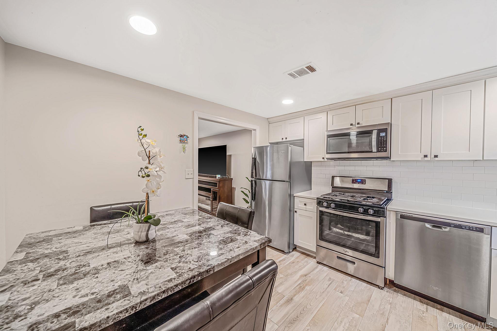 100 Birchwood Road Unit: 100