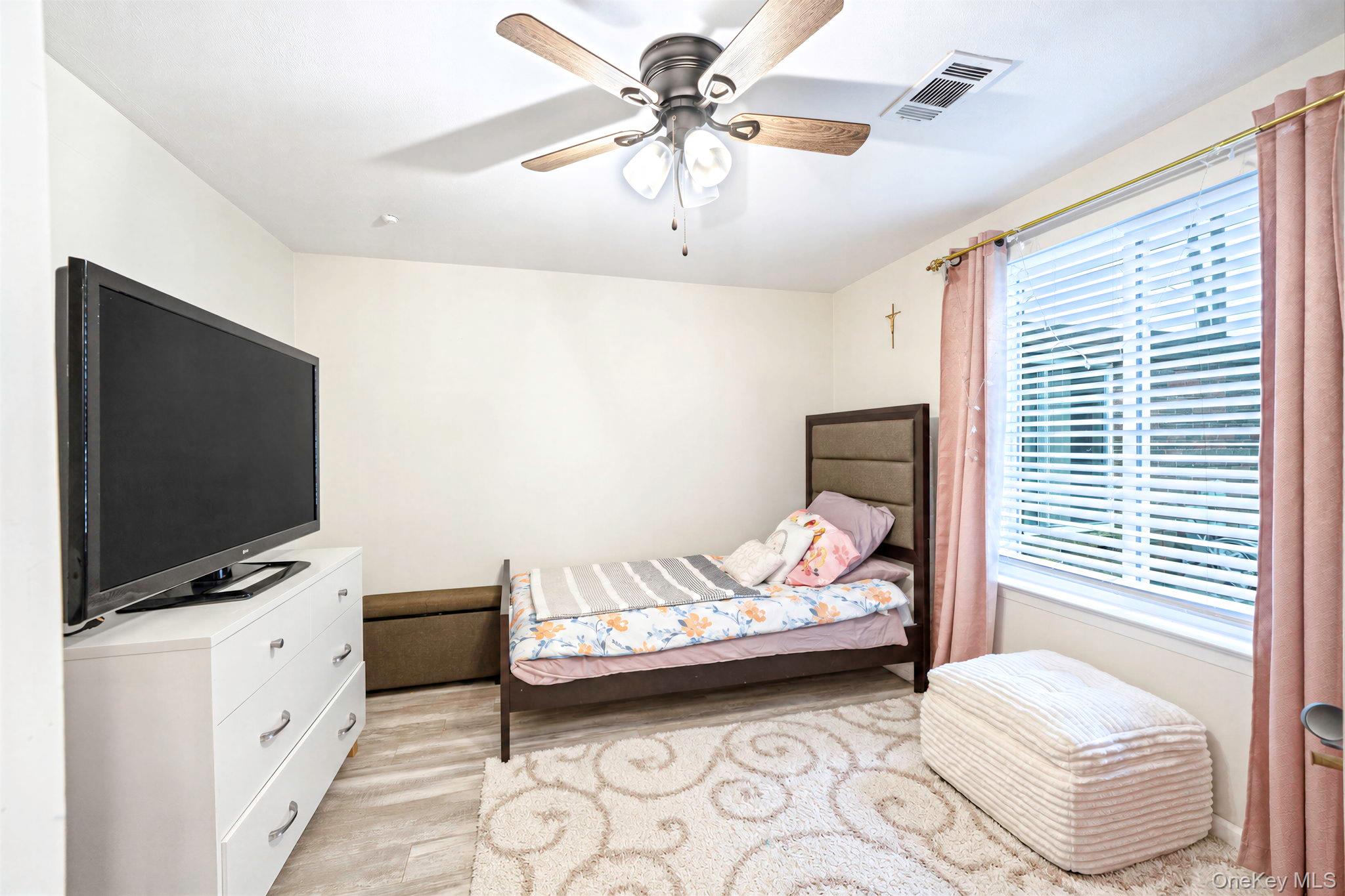 100 Birchwood Road Unit: 100