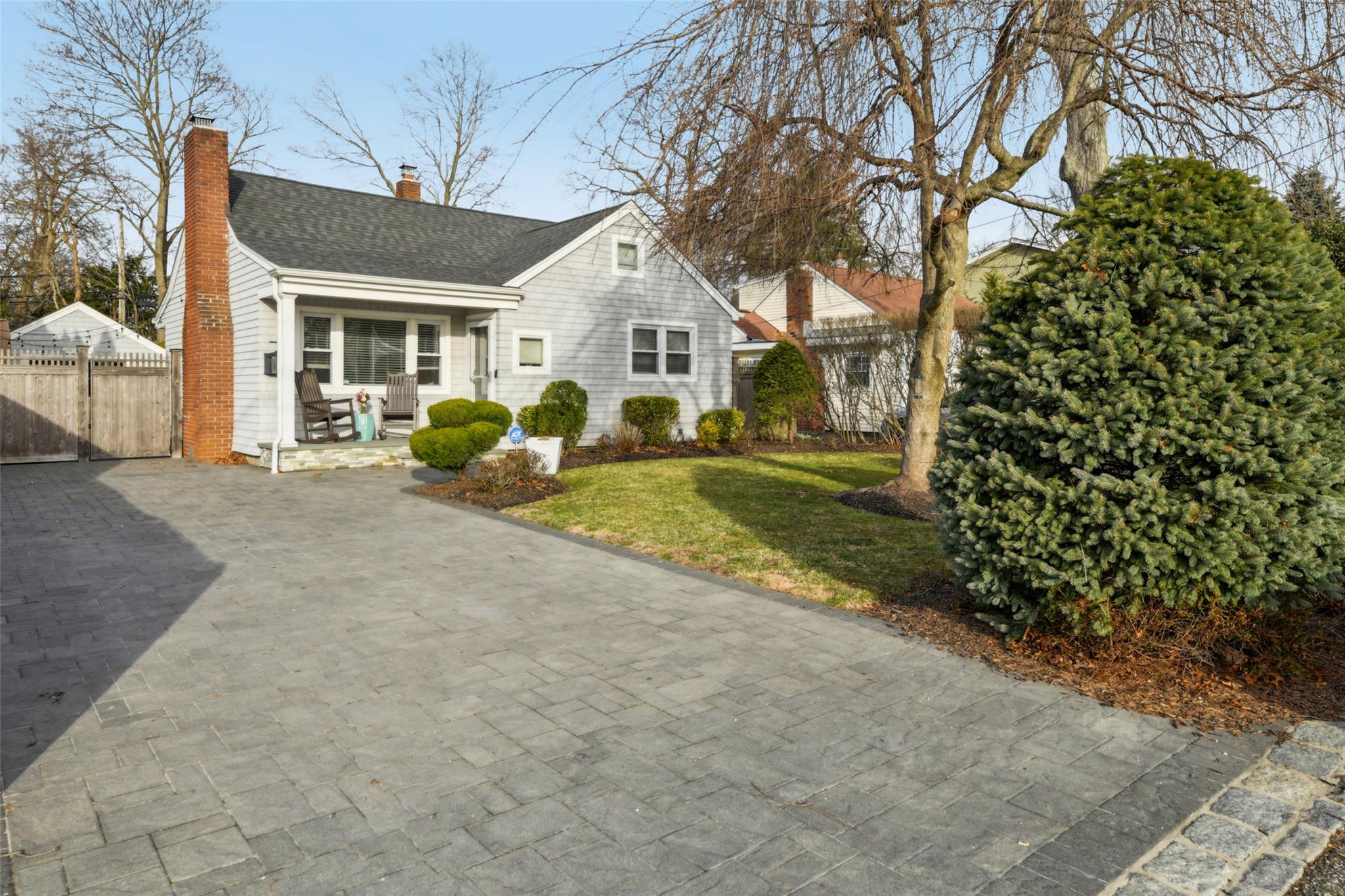 170 Seville Boulevard