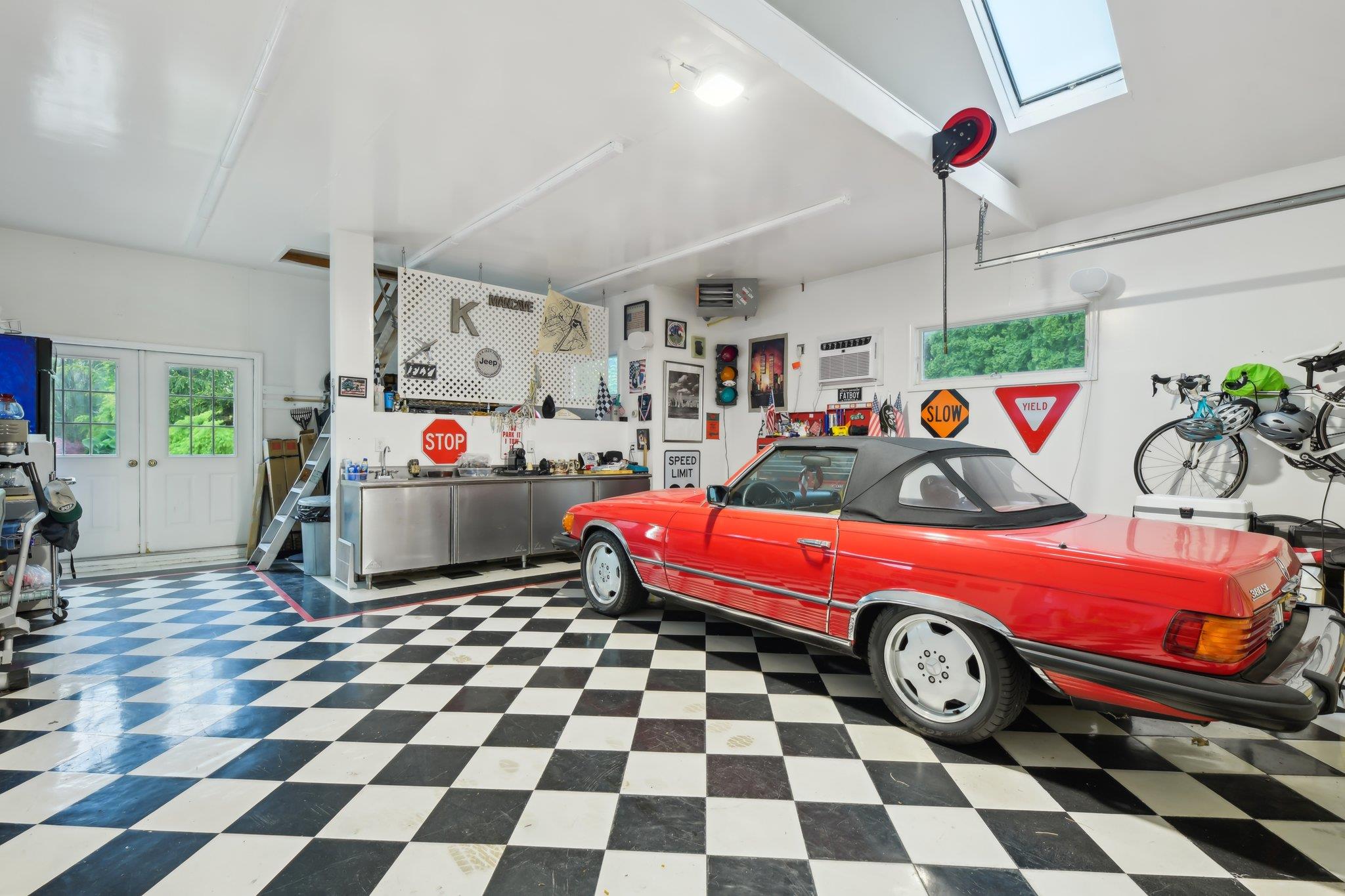 98 Beach Road