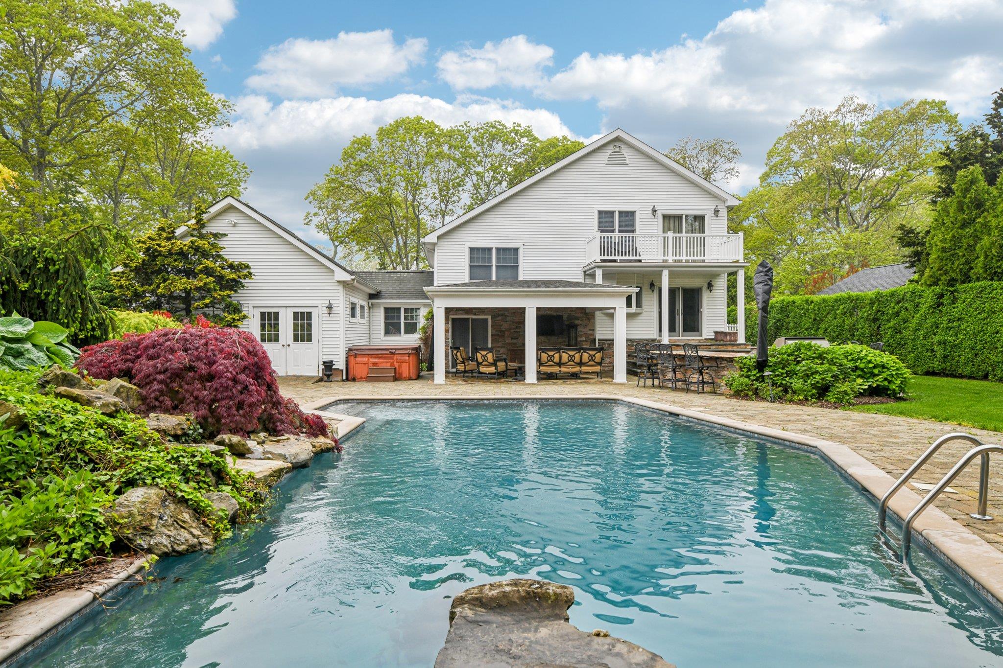 98 Beach Road