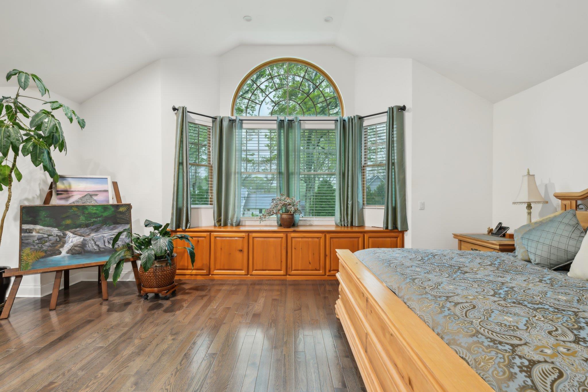 98 Beach Road