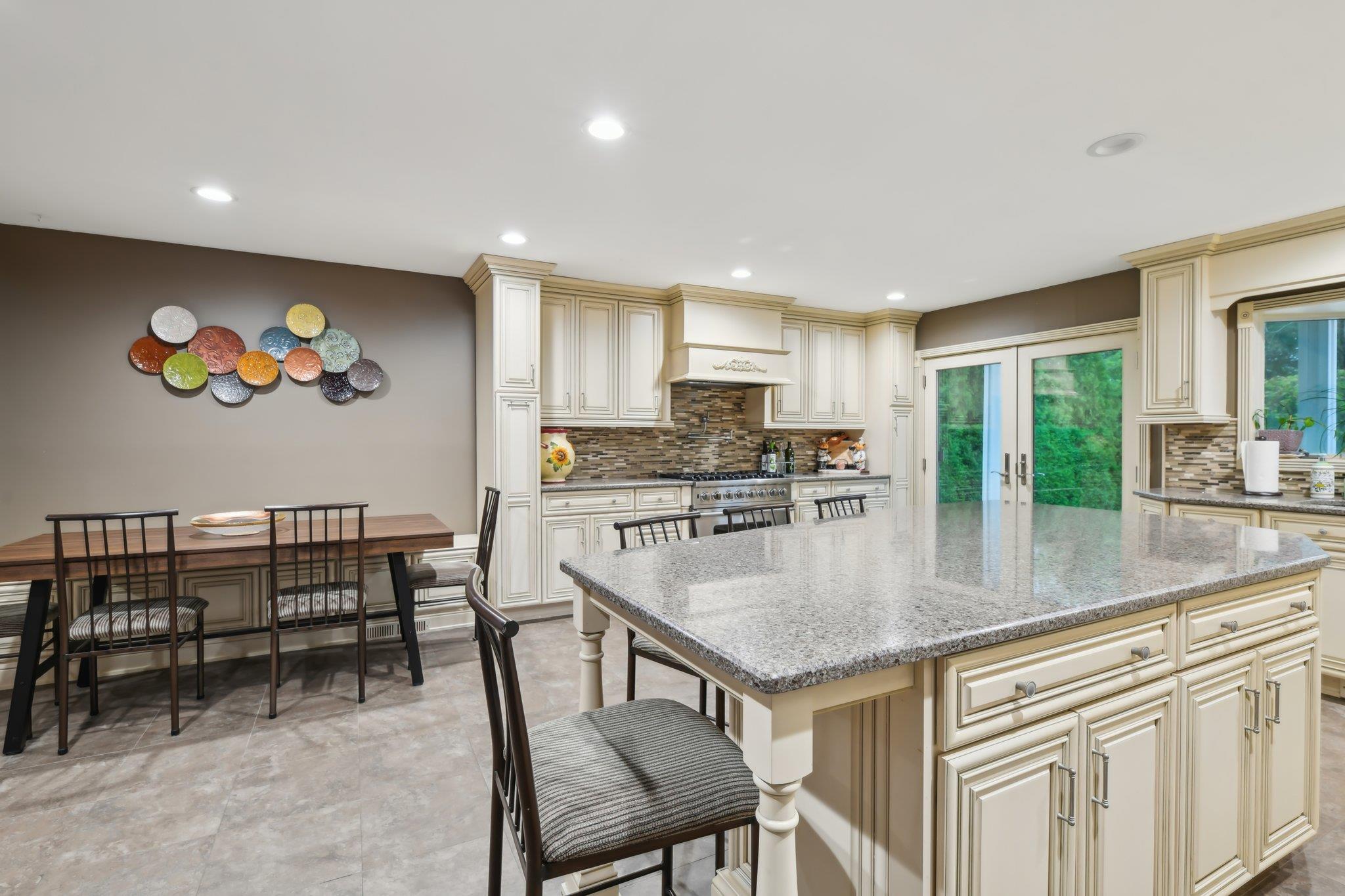 98 Beach Road