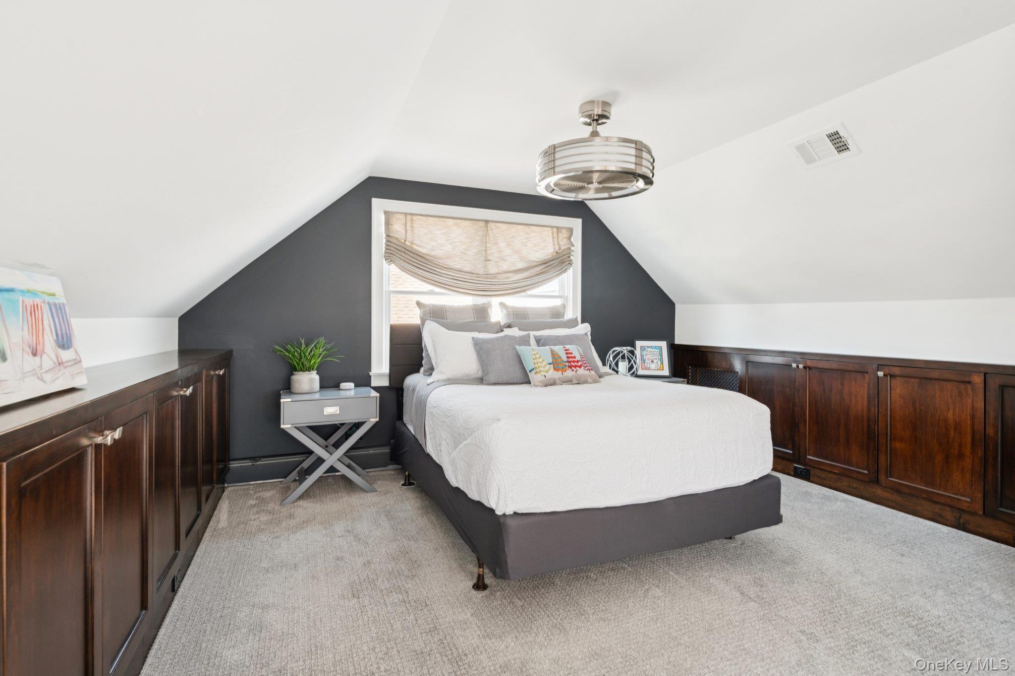 650 S 9th Street