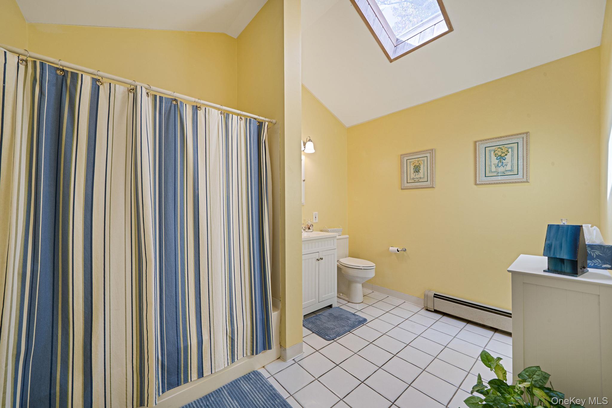 6 Azurean Court
