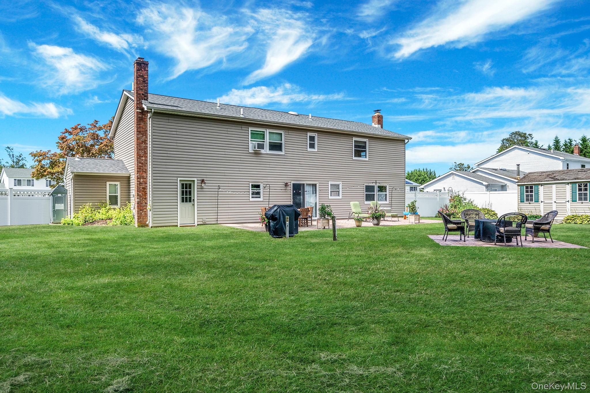 6 Azurean Court