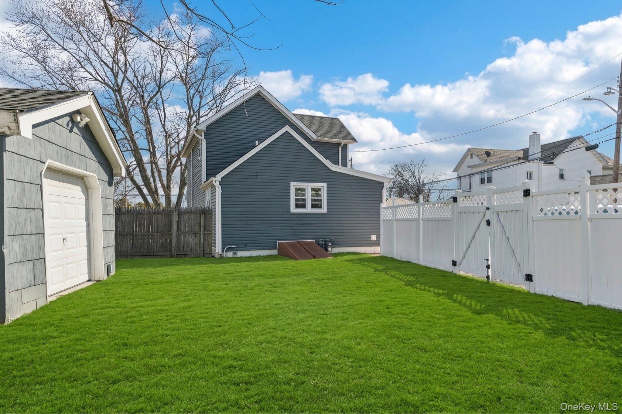 72 Waverly Avenue