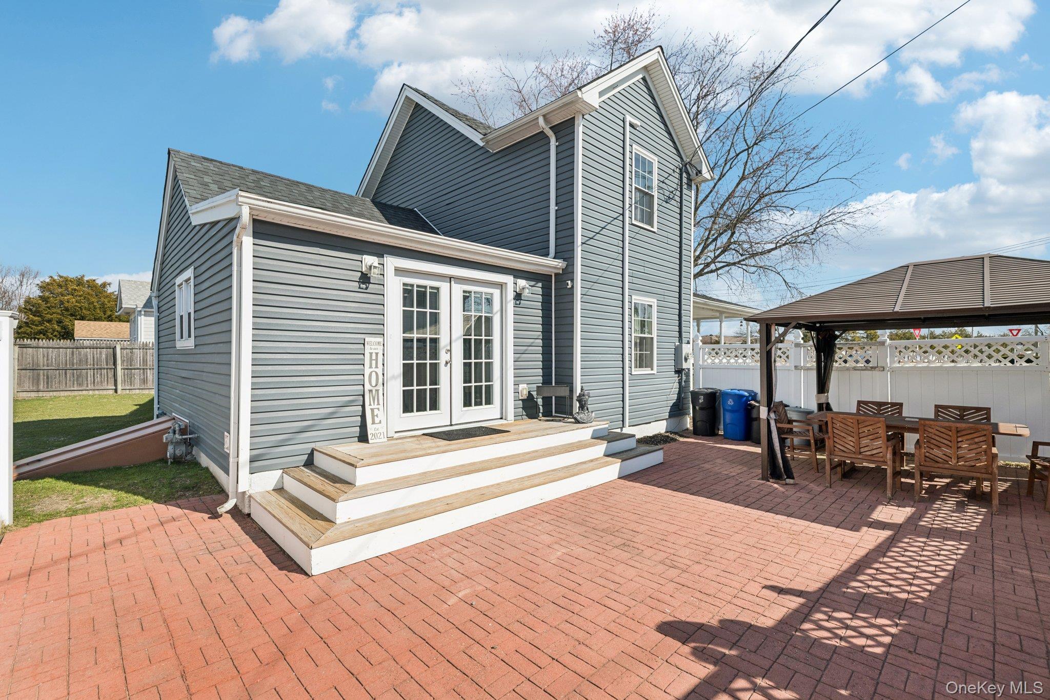 72 Waverly Avenue