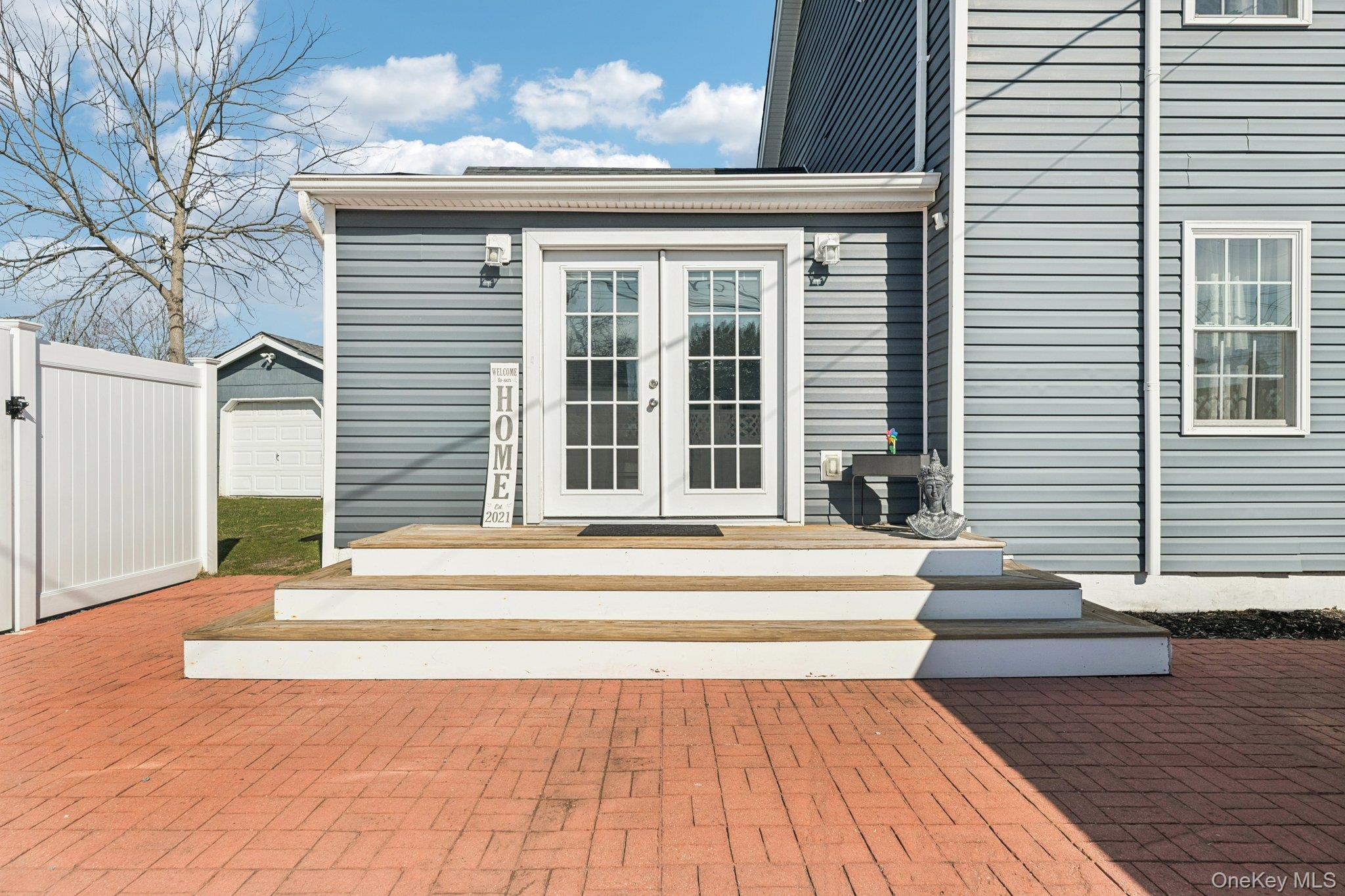 72 Waverly Avenue
