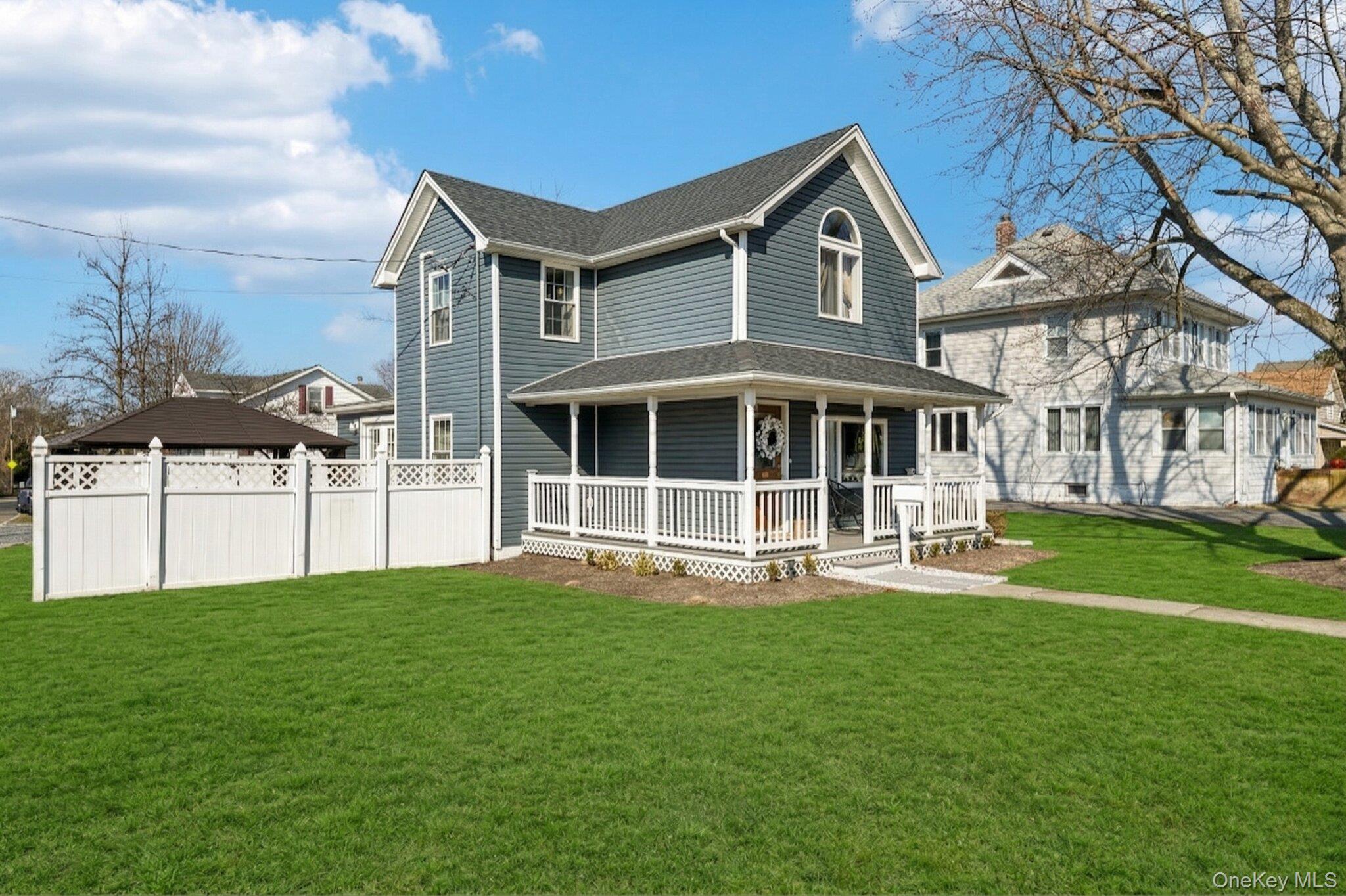 72 Waverly Avenue