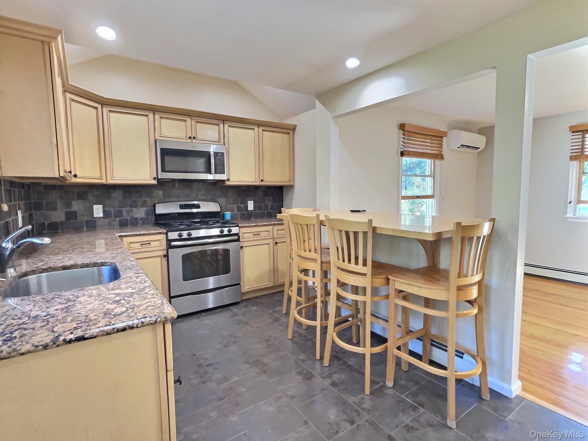 31 Grove Street Unit: A