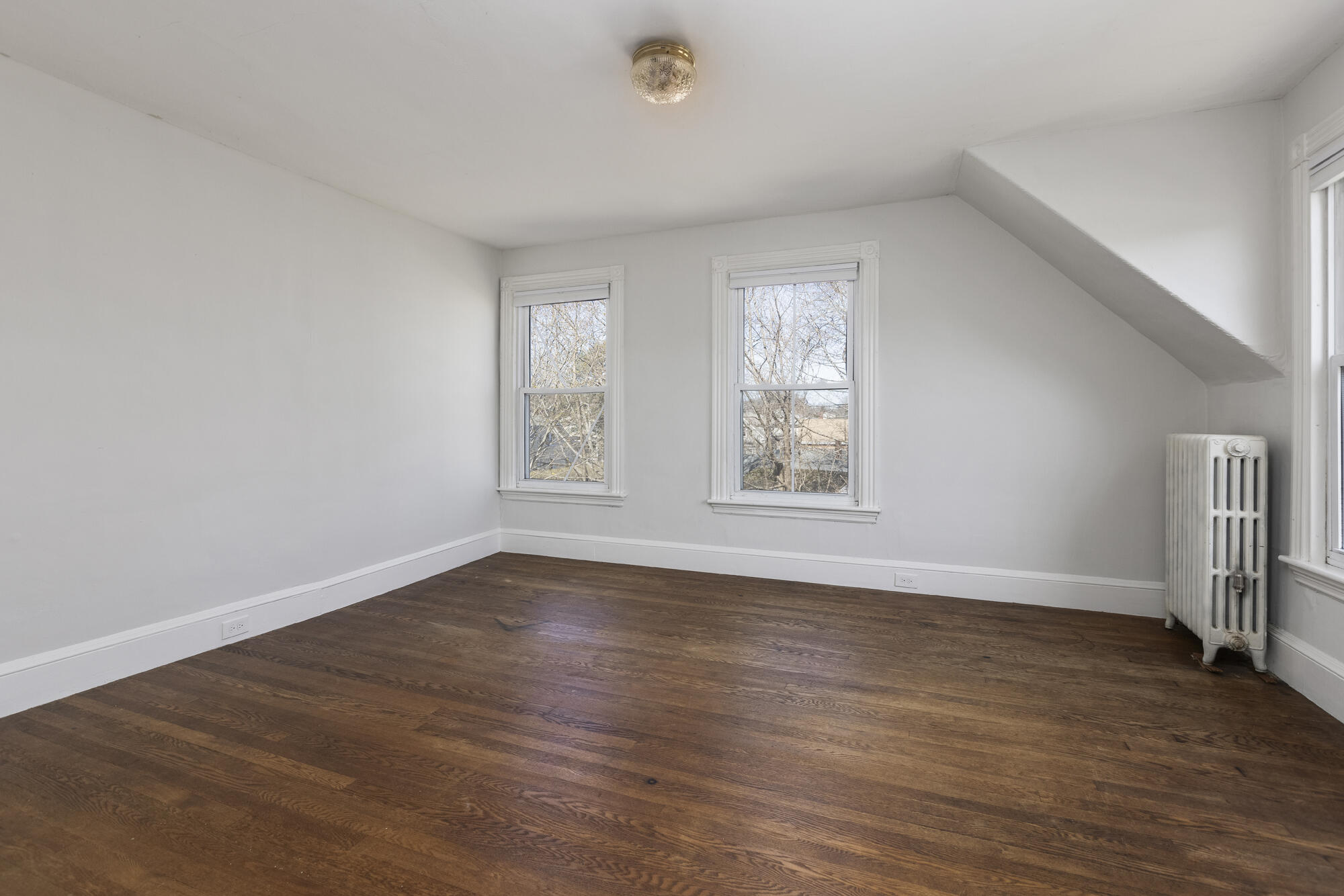 14 Brookside Avenue