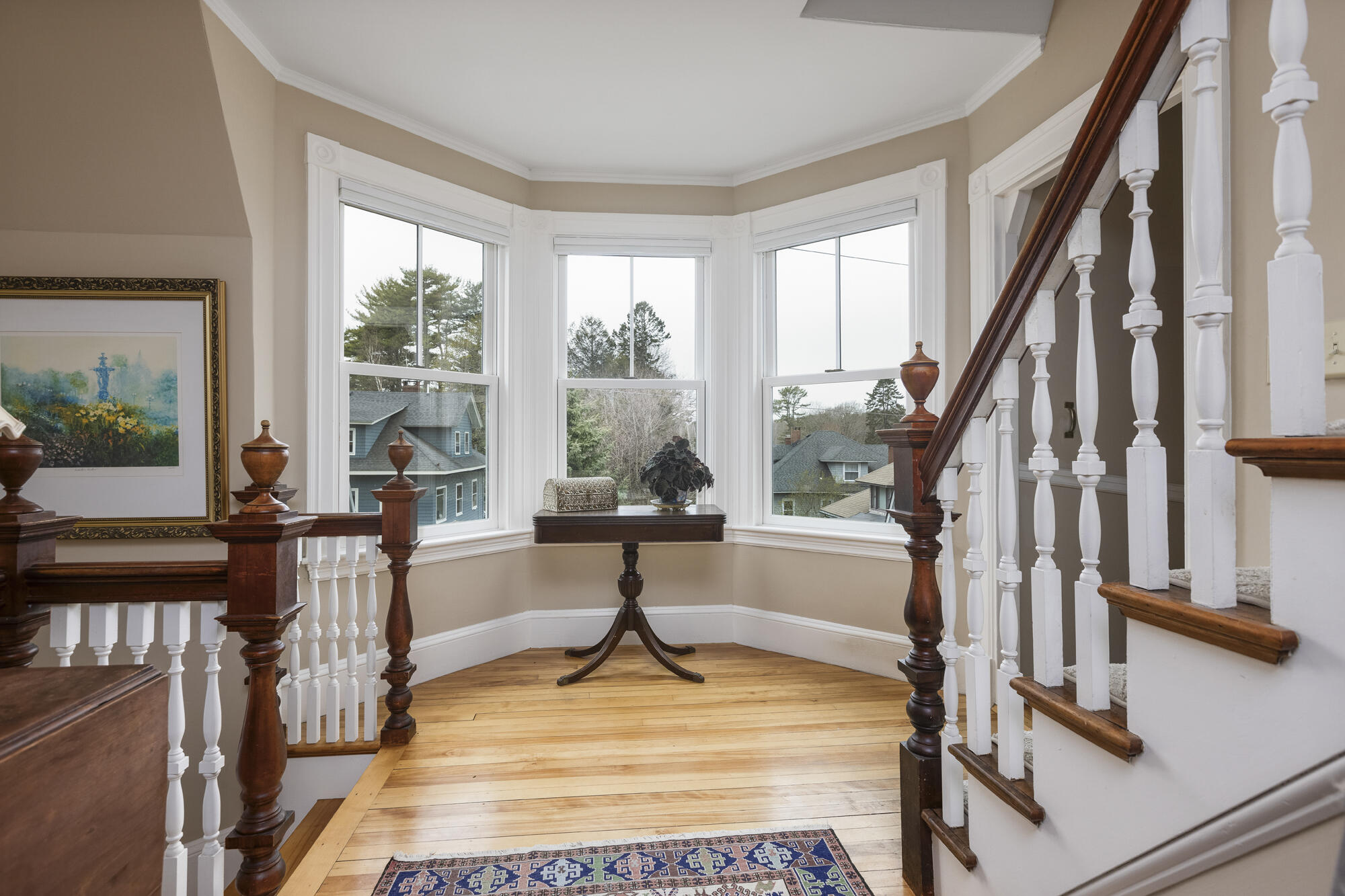 9 Forest Road
