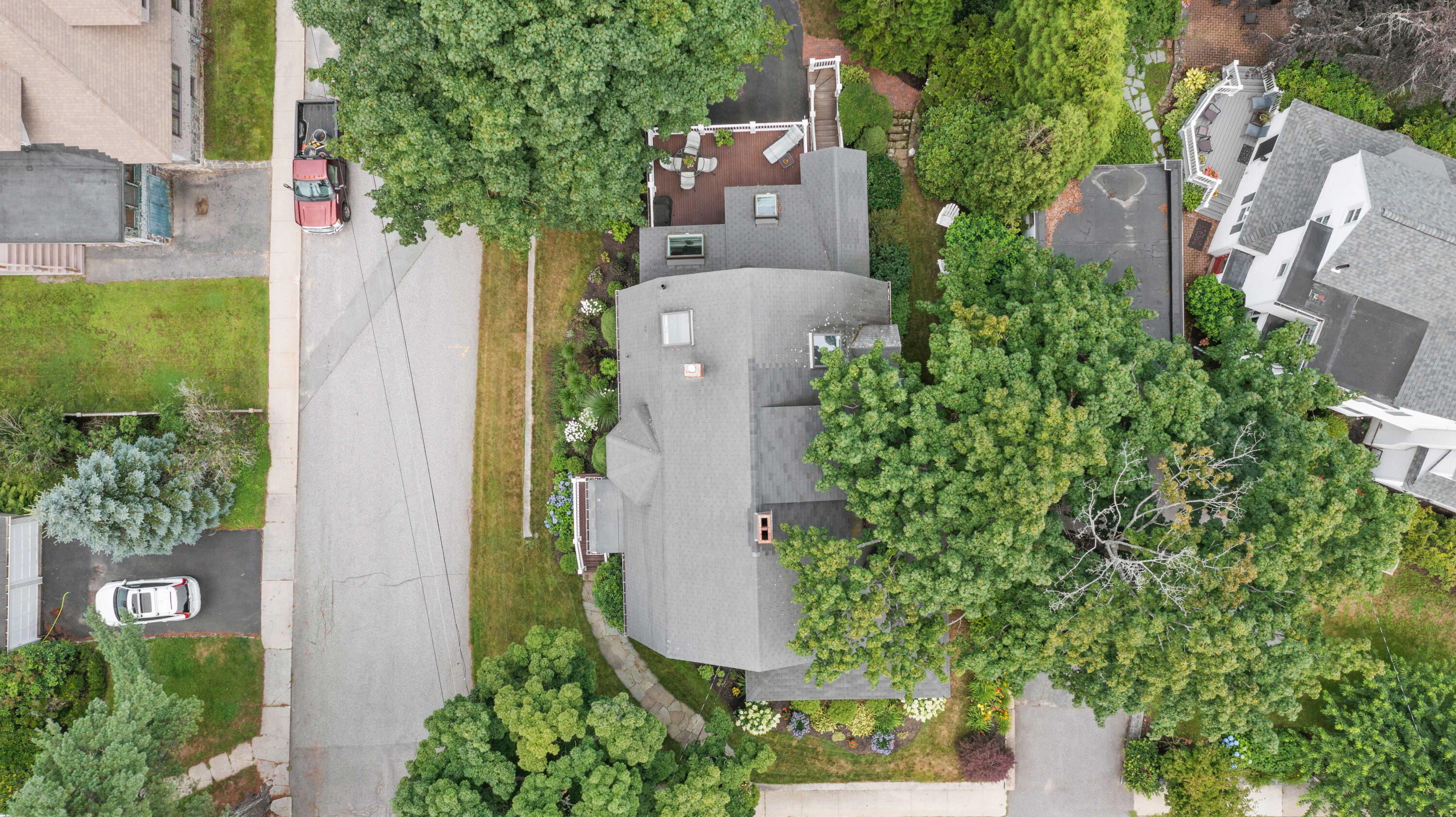 9 Forest Road