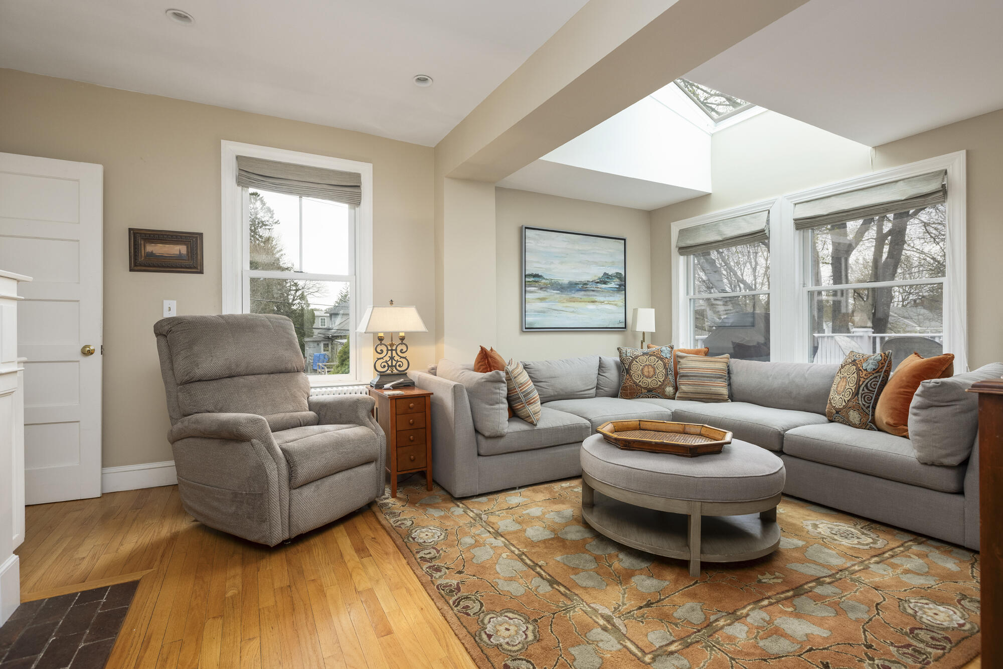 9 Forest Road