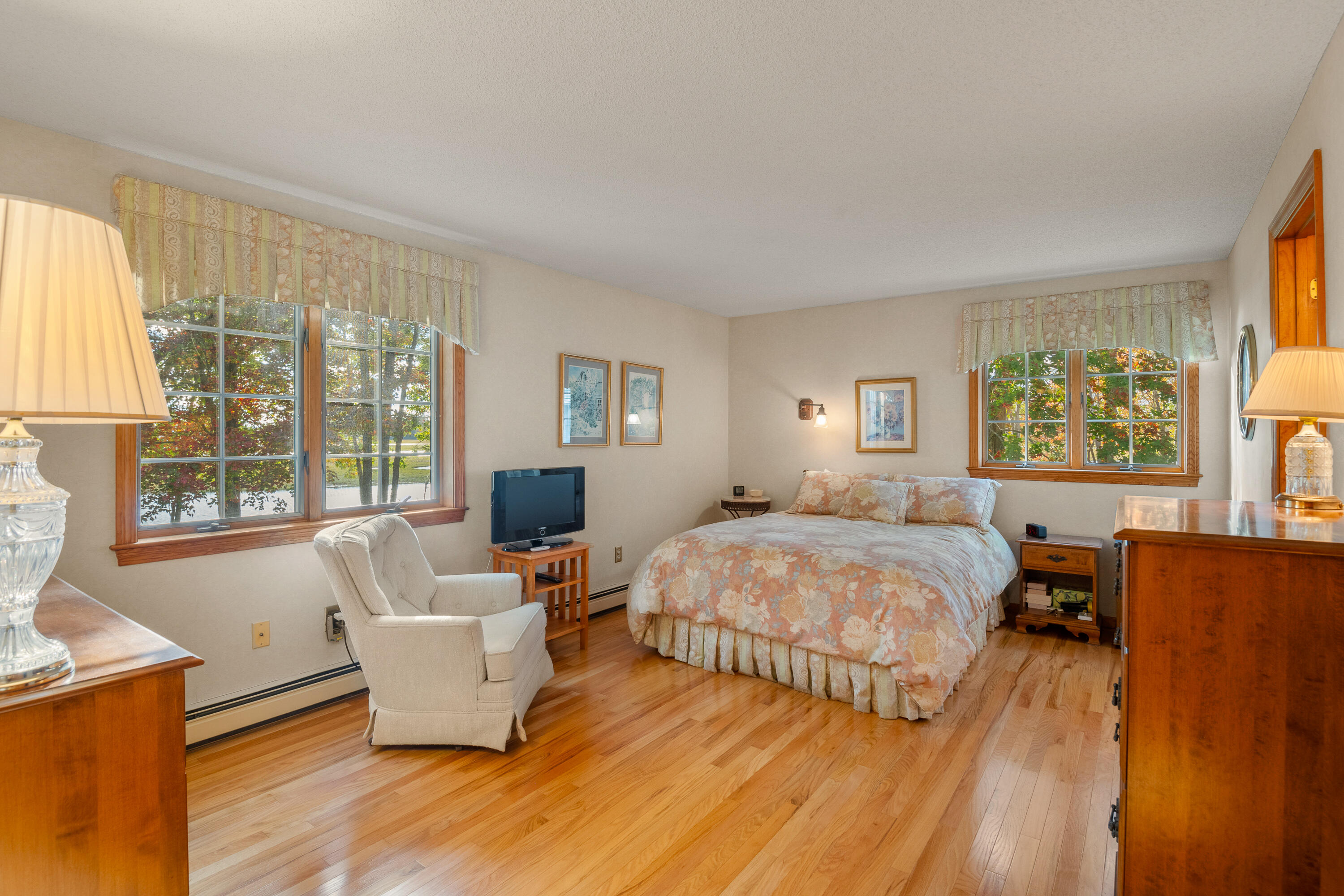 44 Horseshoe Drive