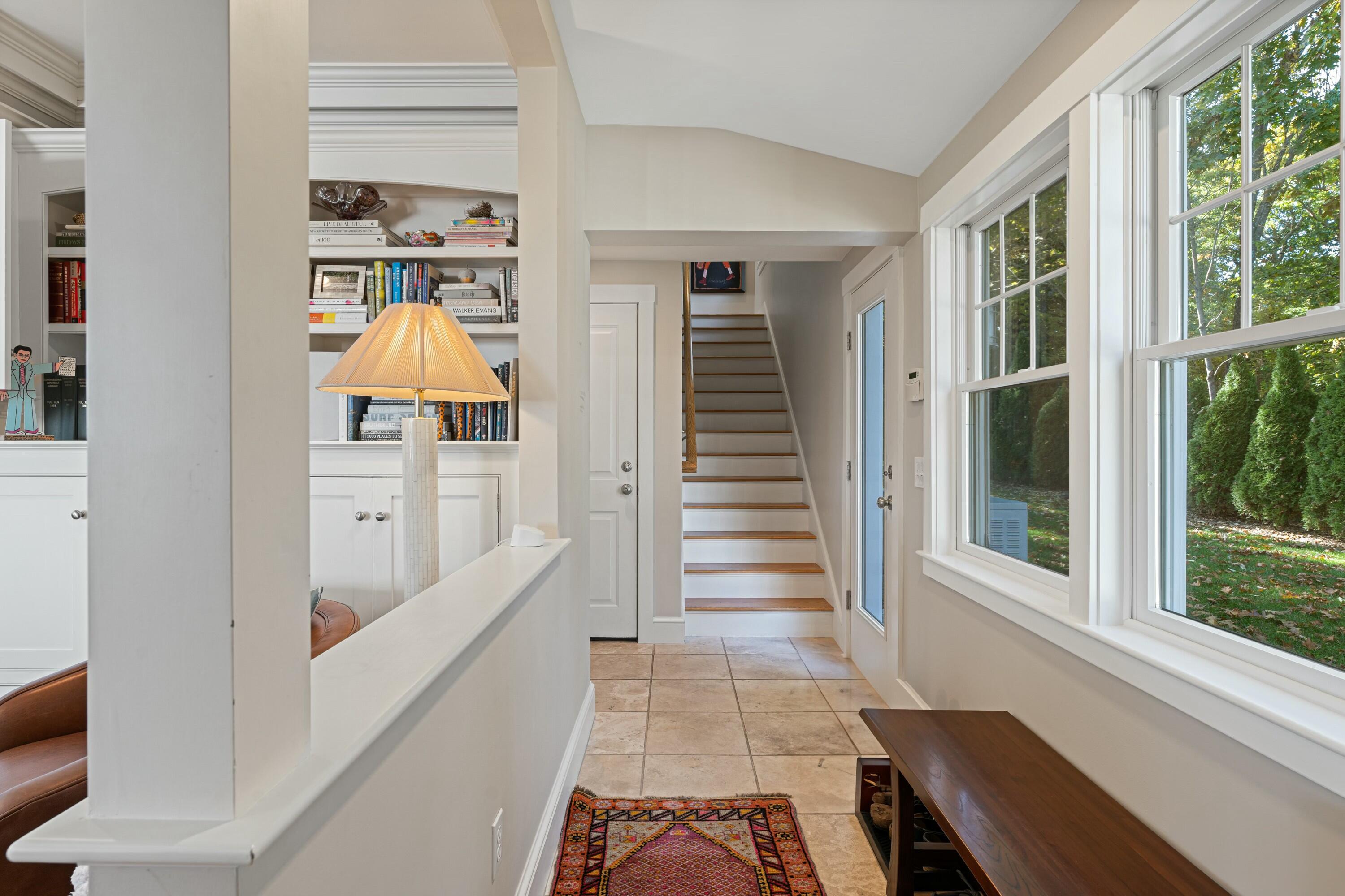 2 Oak Knoll Road