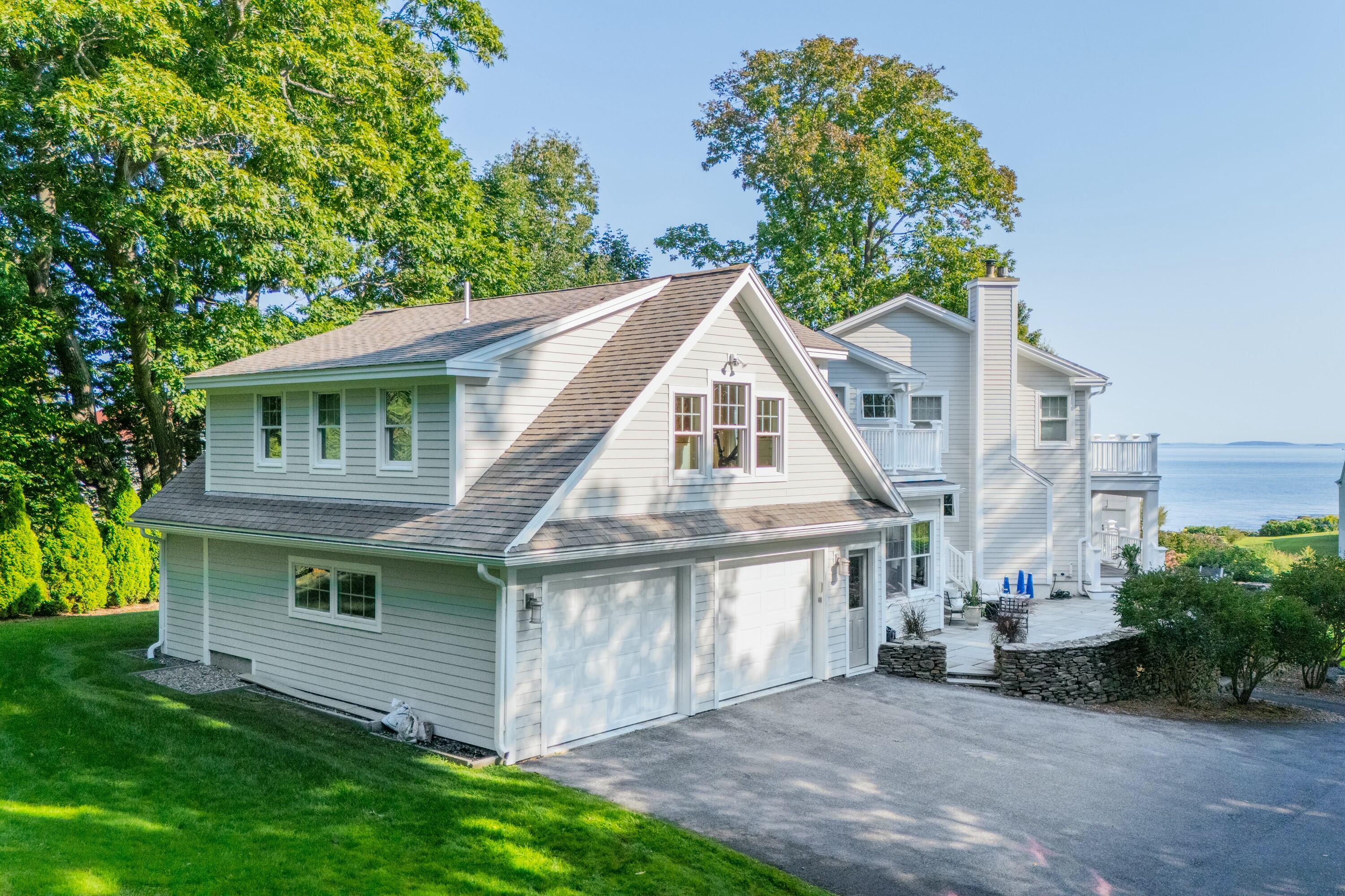 2 Oak Knoll Road
