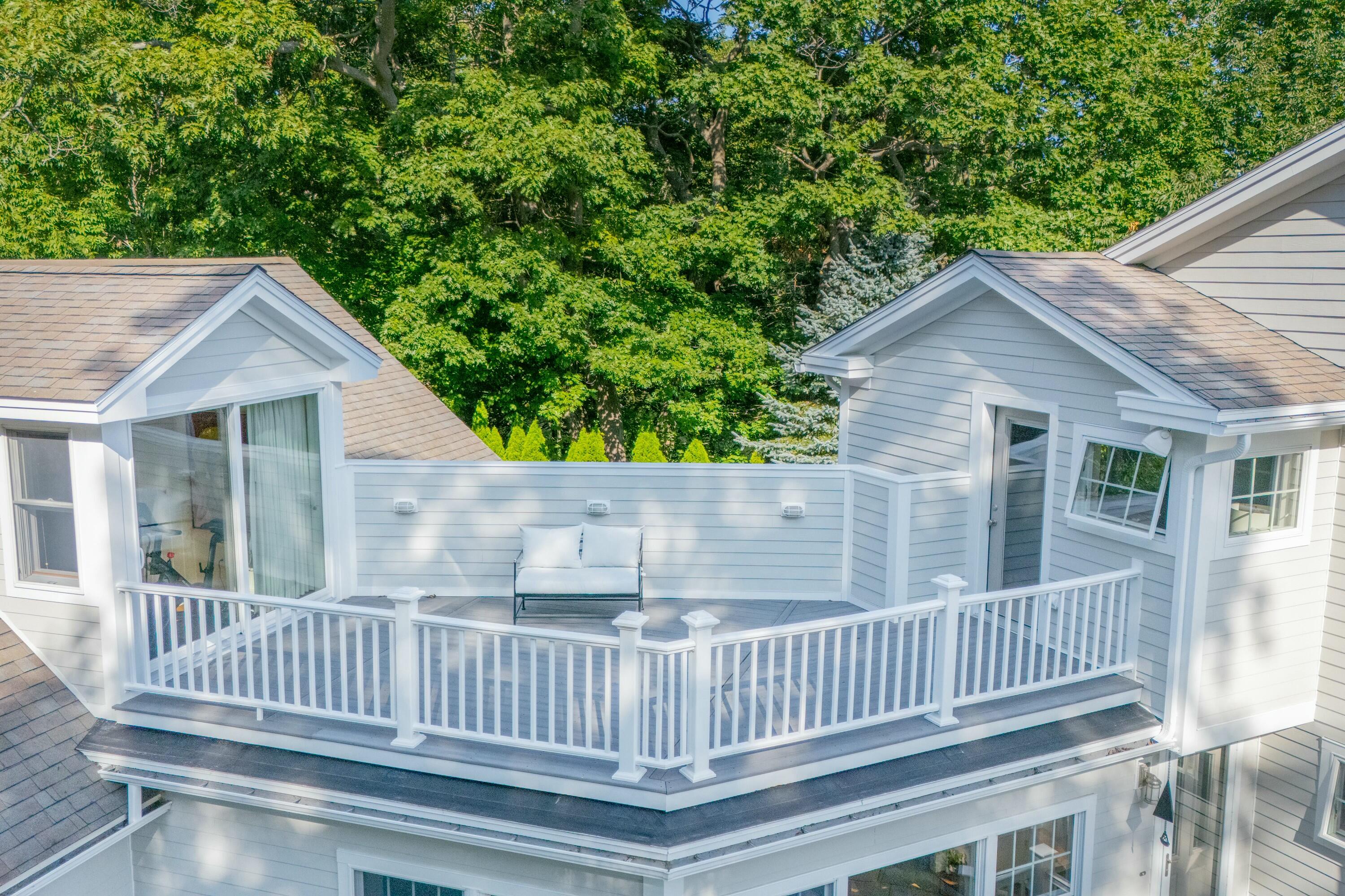 2 Oak Knoll Road