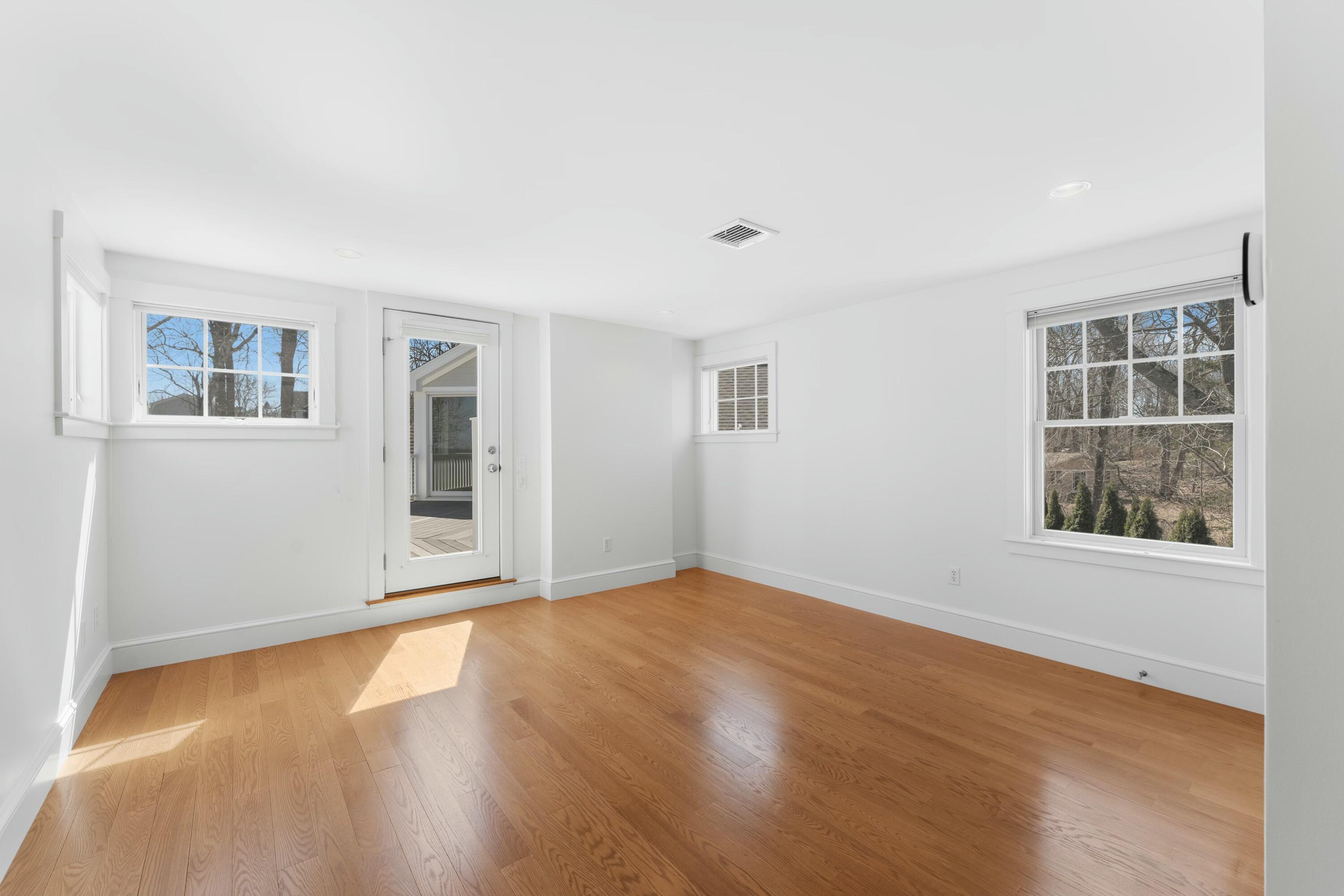 2 Oak Knoll Road