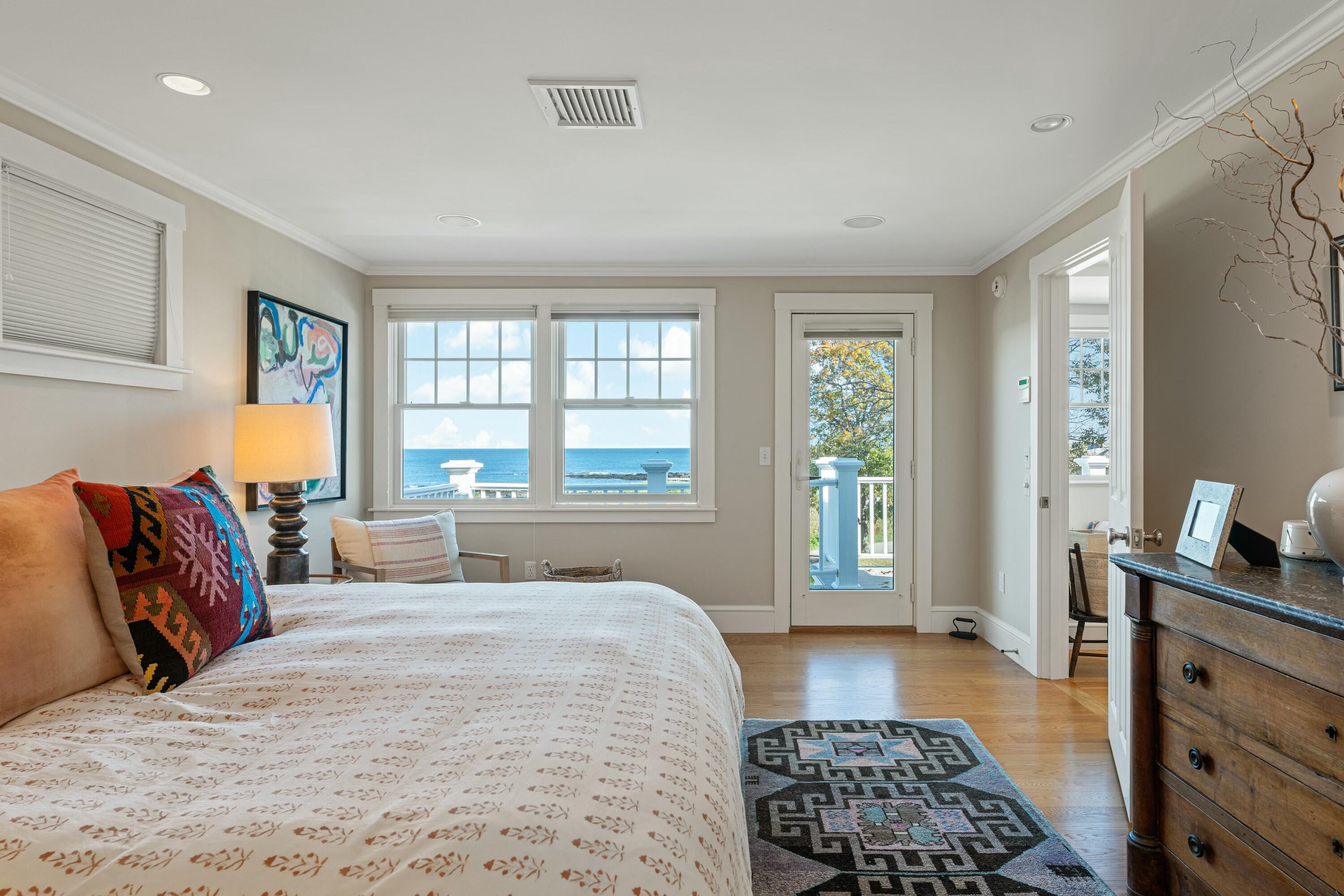 2 Oak Knoll Road