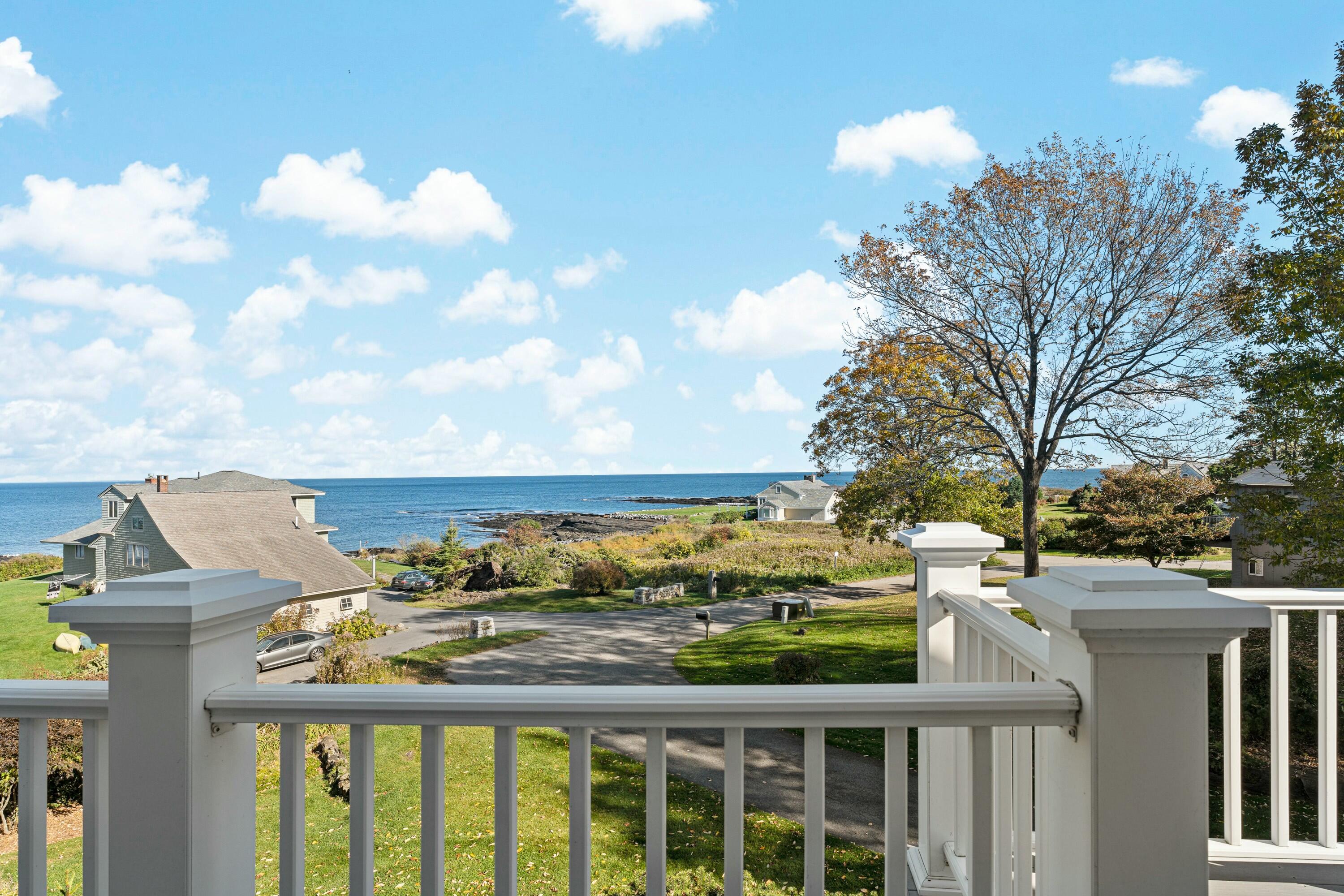 2 Oak Knoll Road
