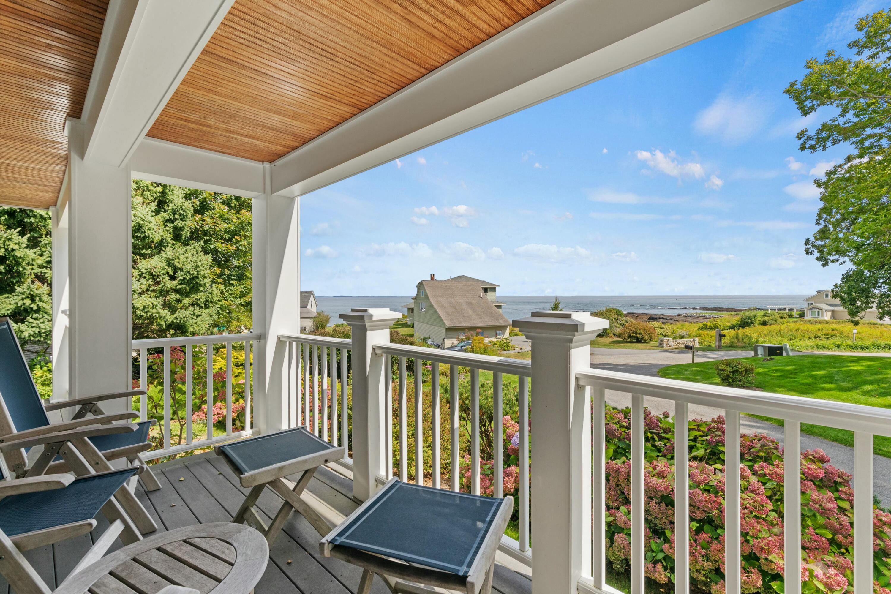 2 Oak Knoll Road