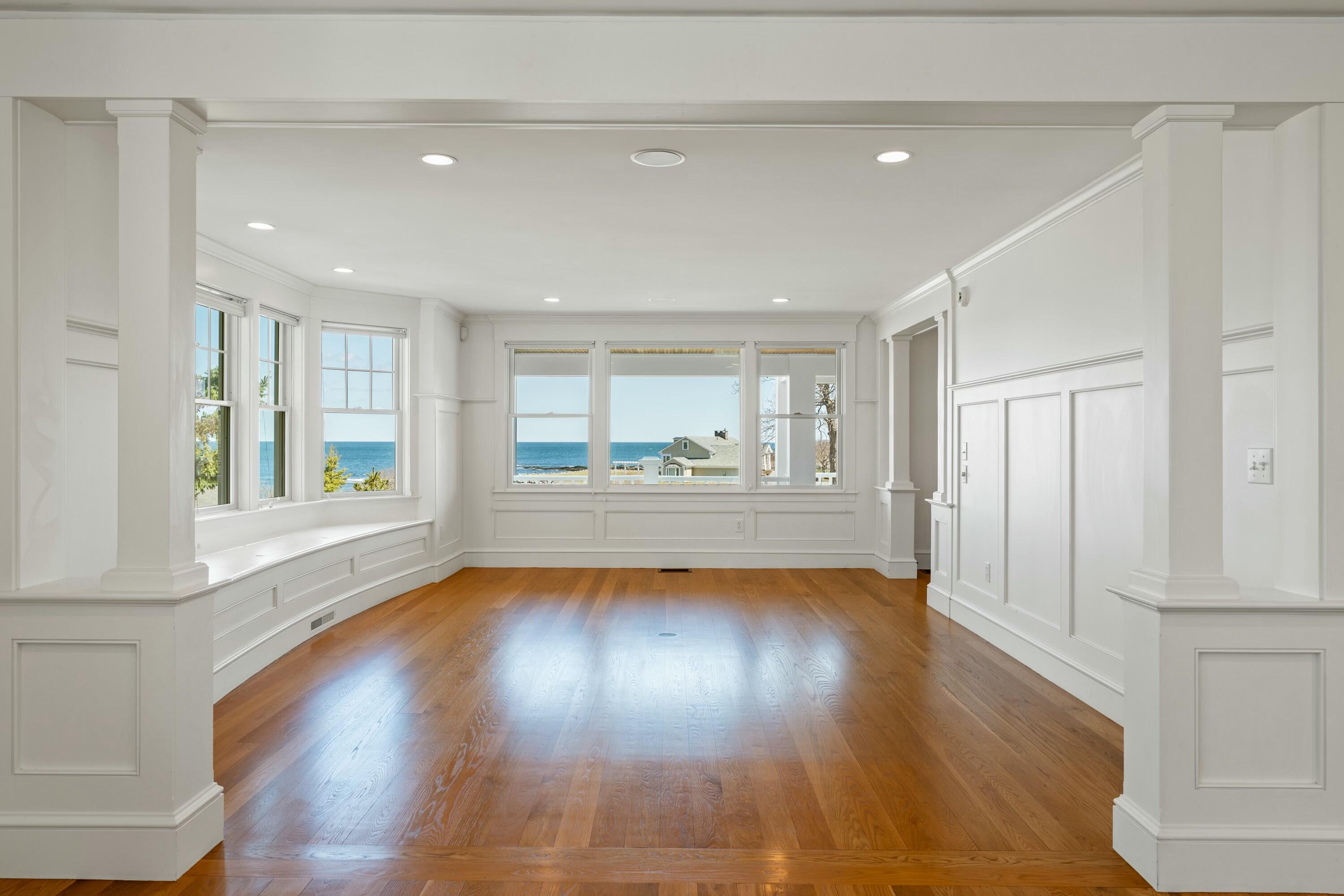2 Oak Knoll Road
