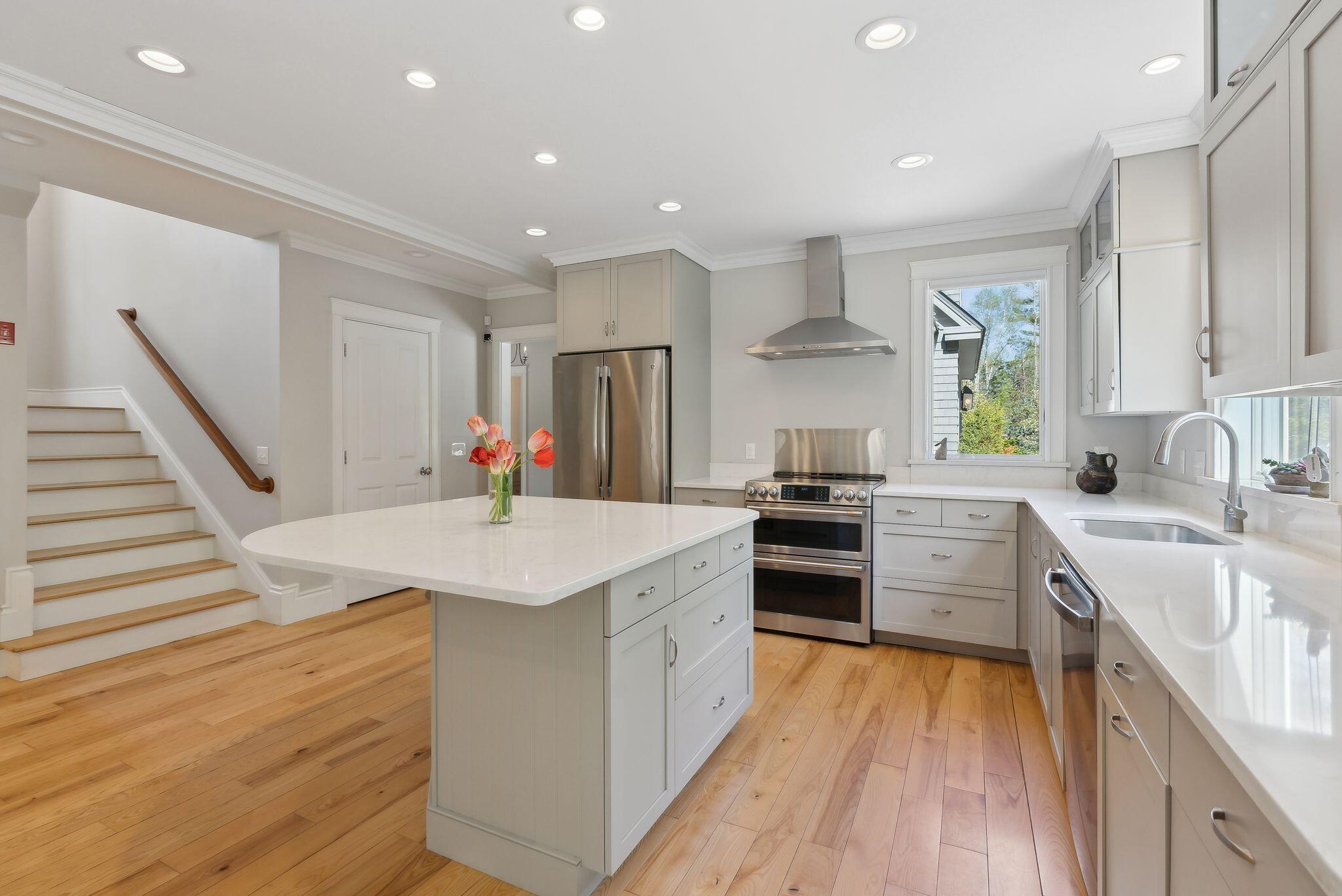 1055 Shore Road