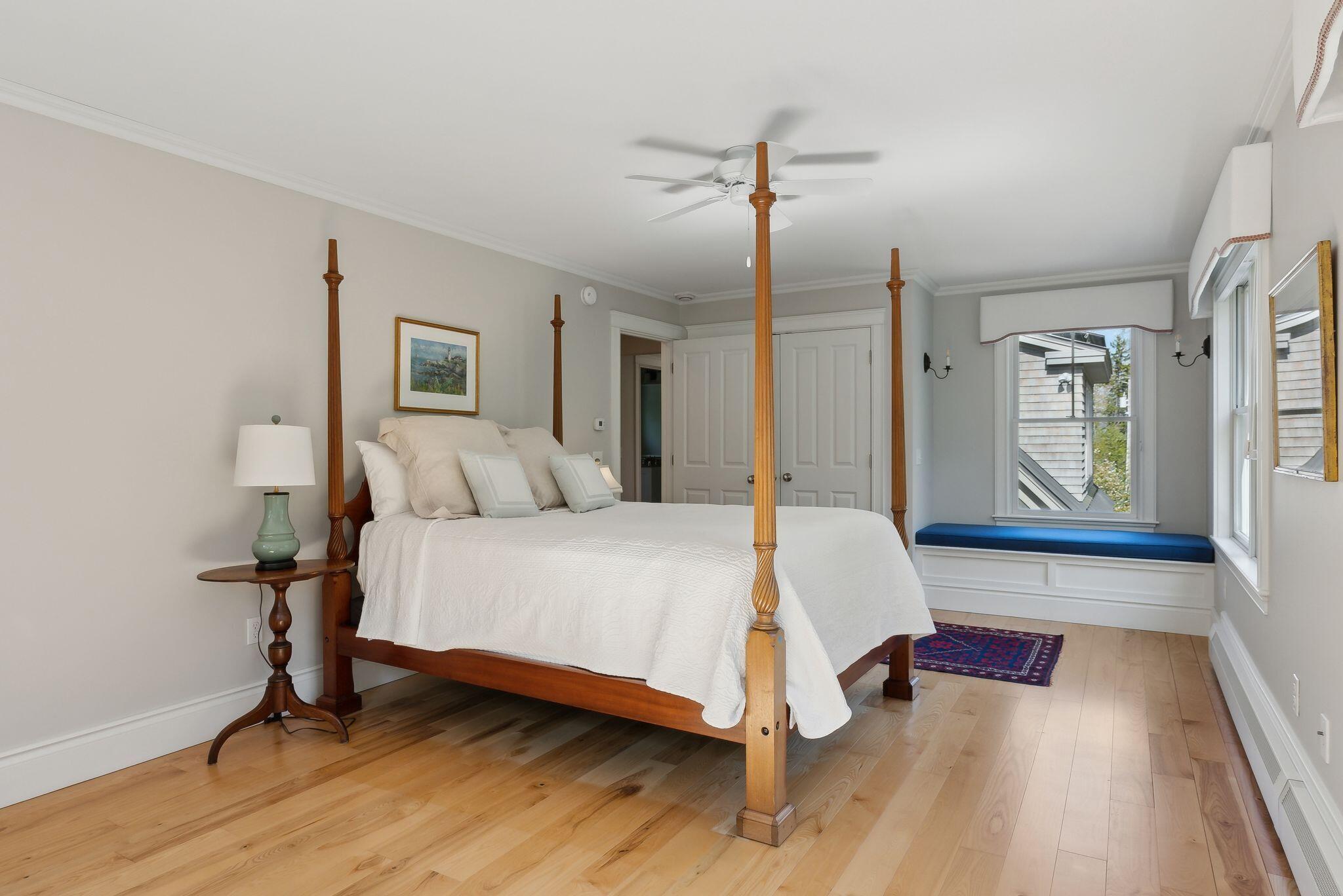 1055 Shore Road