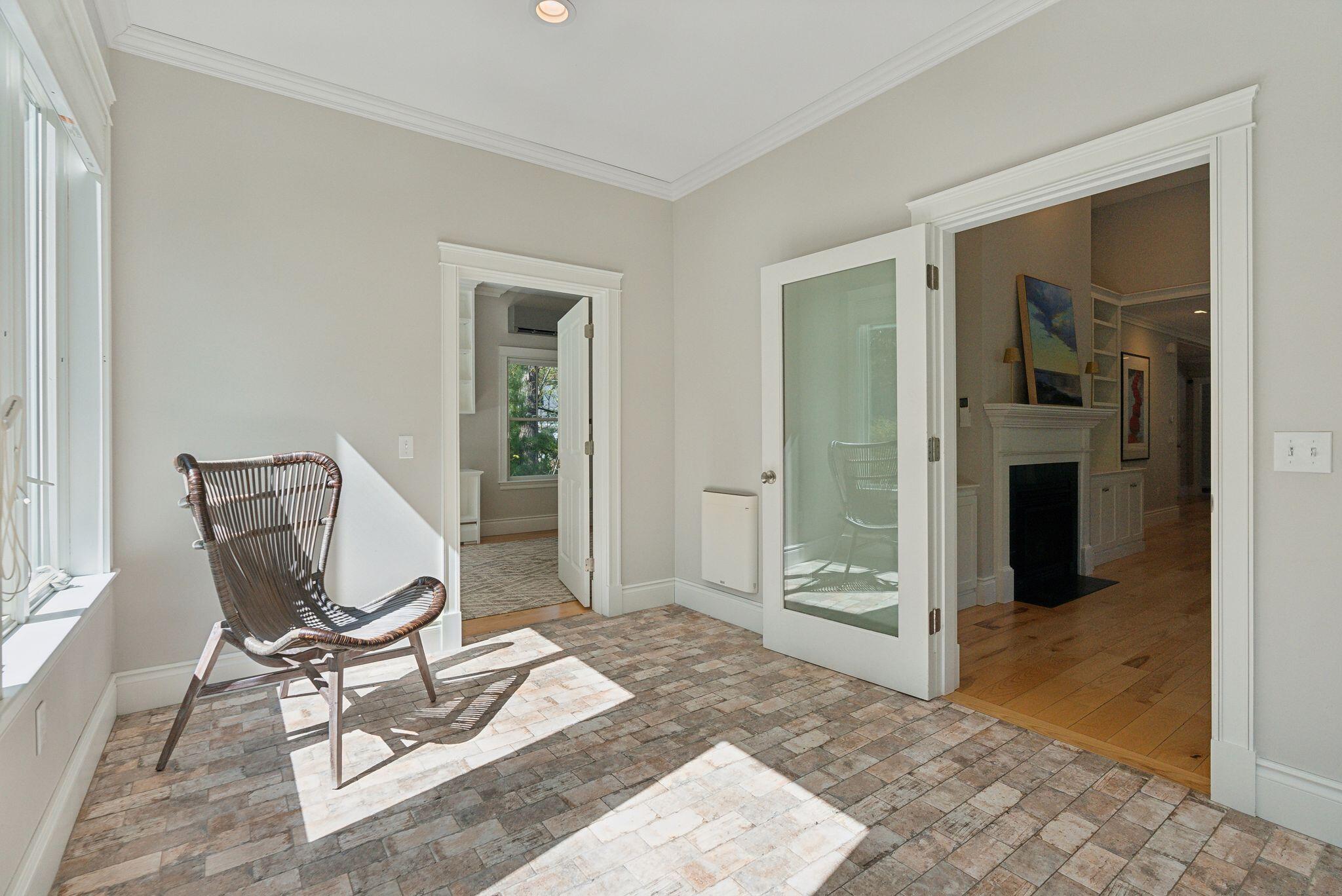 1055 Shore Road