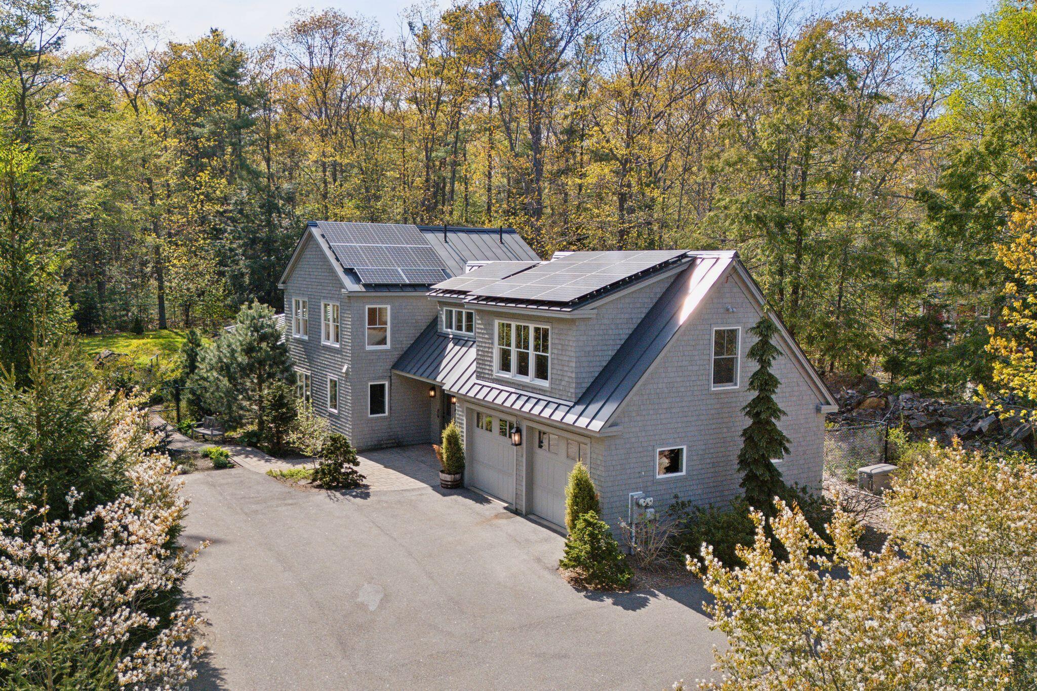 1055 Shore Road